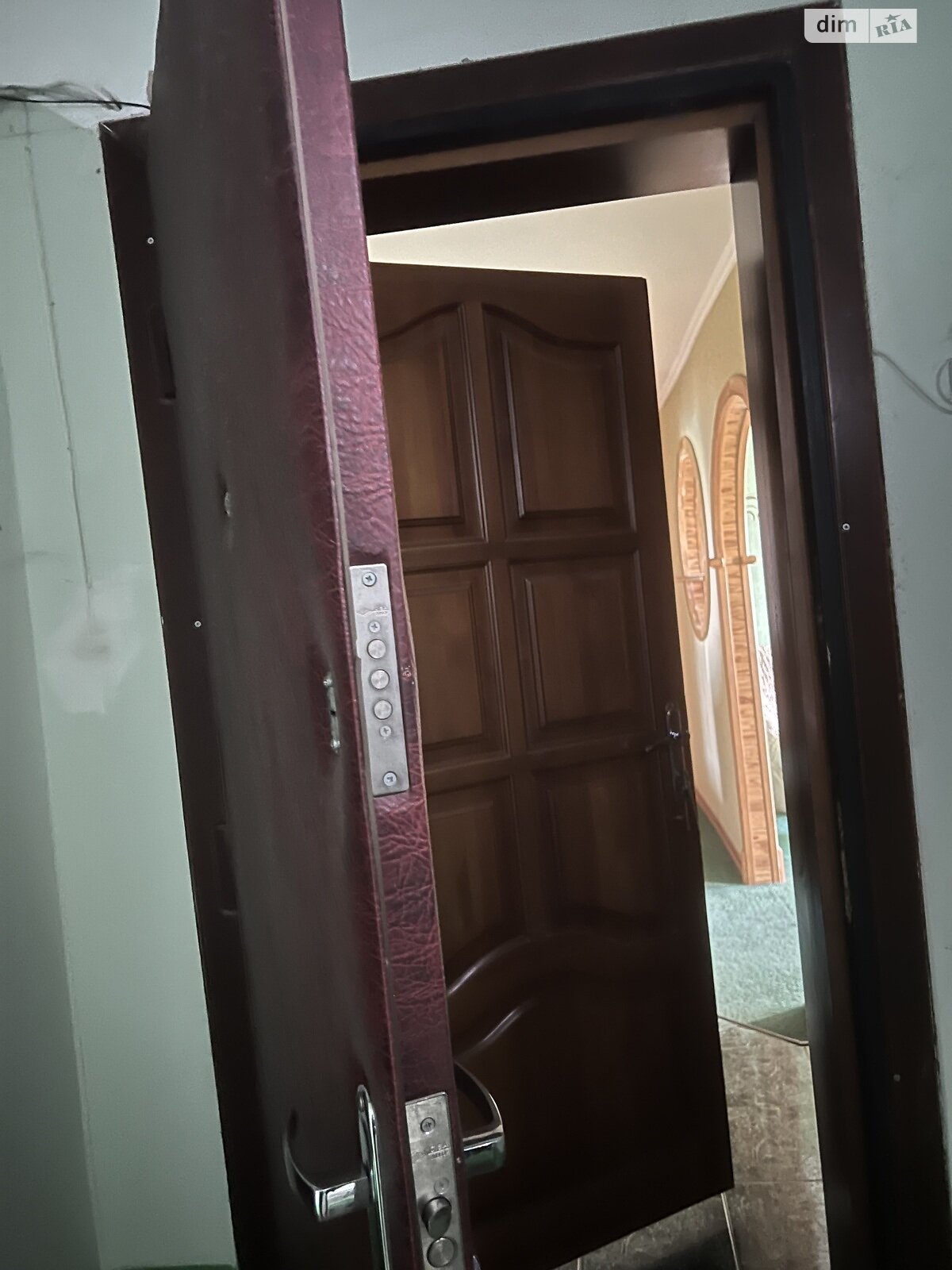 Продажа трехкомнатной квартиры в Ровно, на ул. Казимира Любомирского 9, район Центр фото 1 Продажа трехкомнатной квартиры в Ровно, на ул. Казимира Любомирского 9, район Центр фото 1