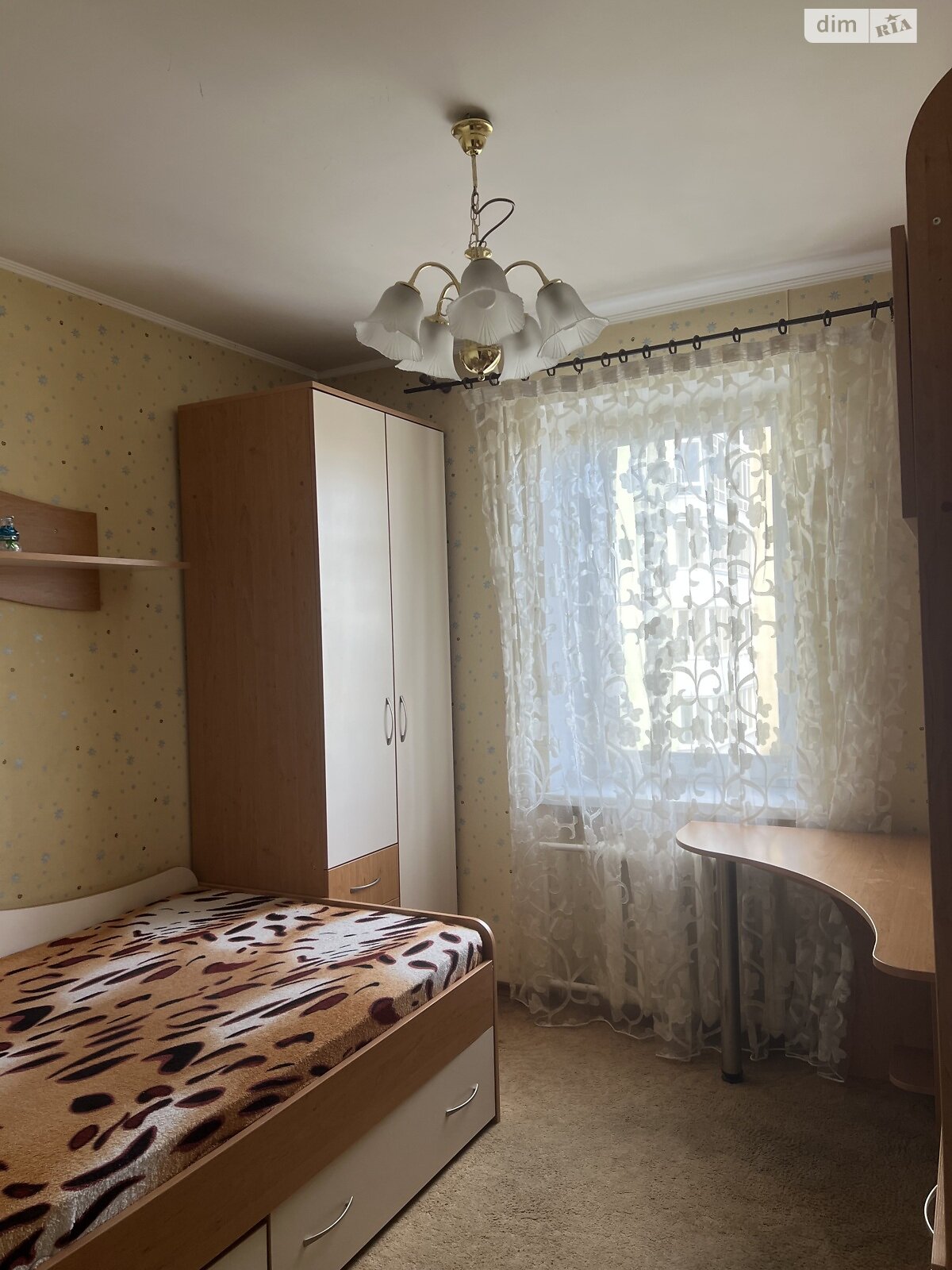 Продажа трехкомнатной квартиры в Ровно, на ул. Казимира Любомирского 9, район Центр фото 1 Продажа трехкомнатной квартиры в Ровно, на ул. Казимира Любомирского 9, район Центр фото 1