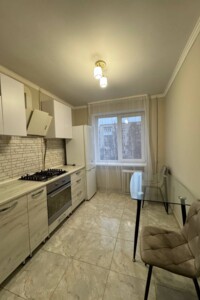 Продажа двухкомнатной квартиры в Ровно, на ул. Крушельницкой Соломии, район Центр фото 2