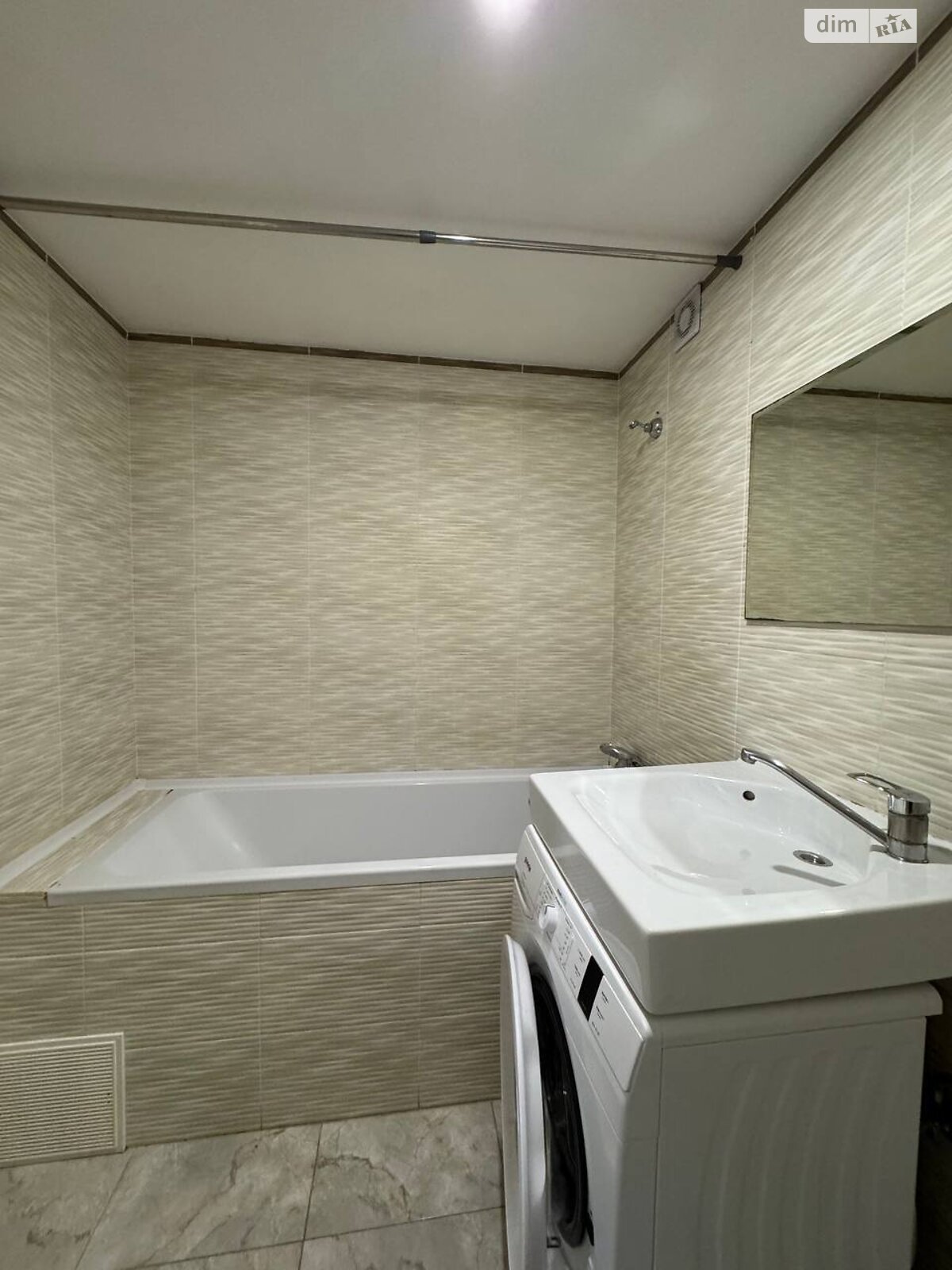 Продажа двухкомнатной квартиры в Ровно, на ул. Крушельницкой Соломии, район Центр фото 1