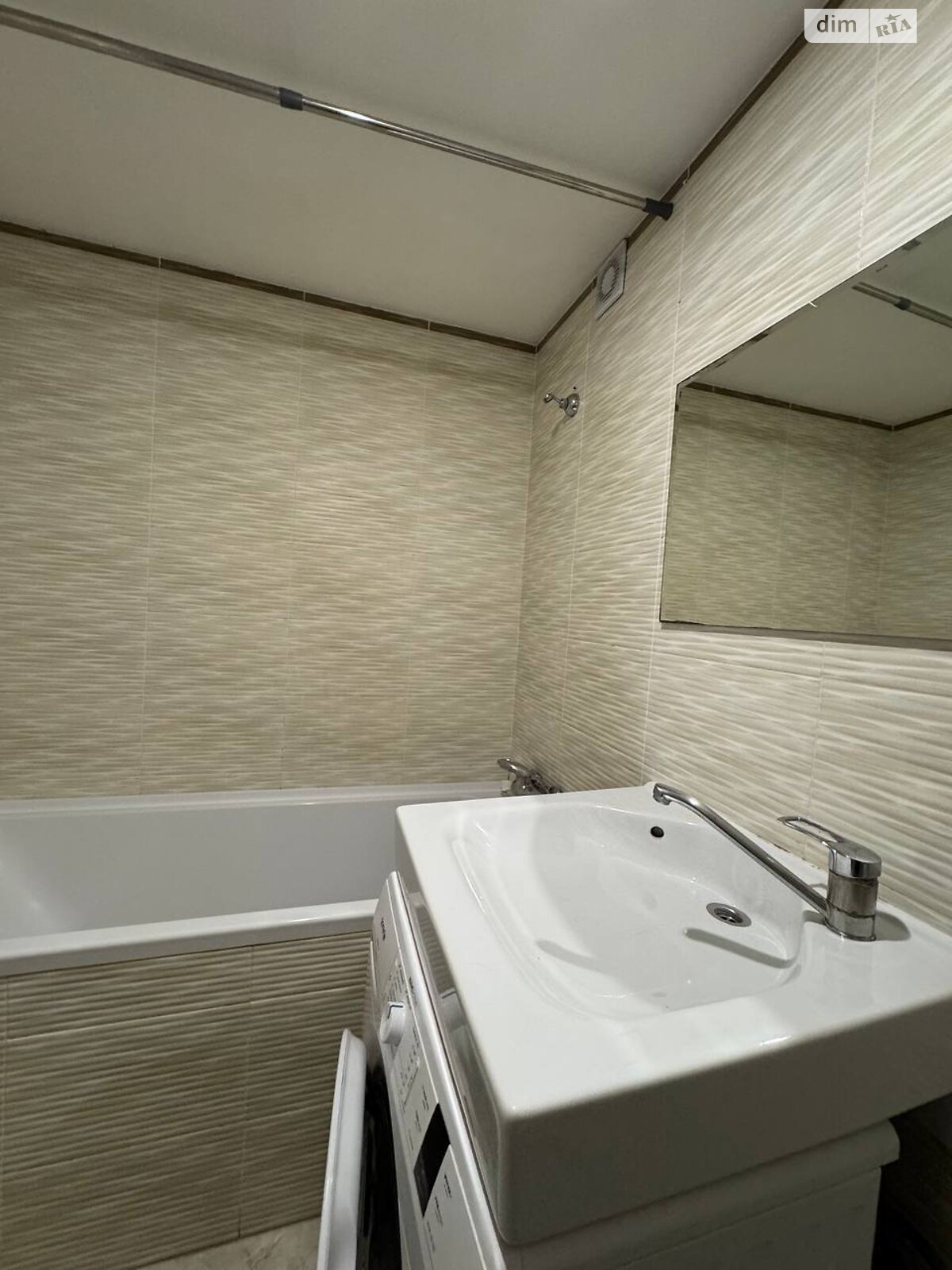 Продажа двухкомнатной квартиры в Ровно, на ул. Крушельницкой Соломии, район Центр фото 1