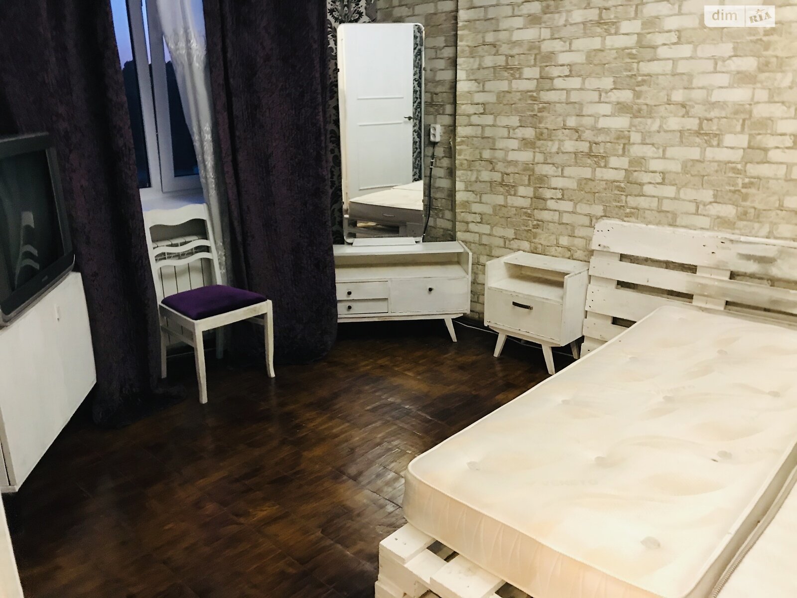 Продажа двухкомнатной квартиры в Ровно, на просп. Мира, район Центр фото 1 Продажа двухкомнатной квартиры в Ровно, на просп. Мира, район Центр фото 1