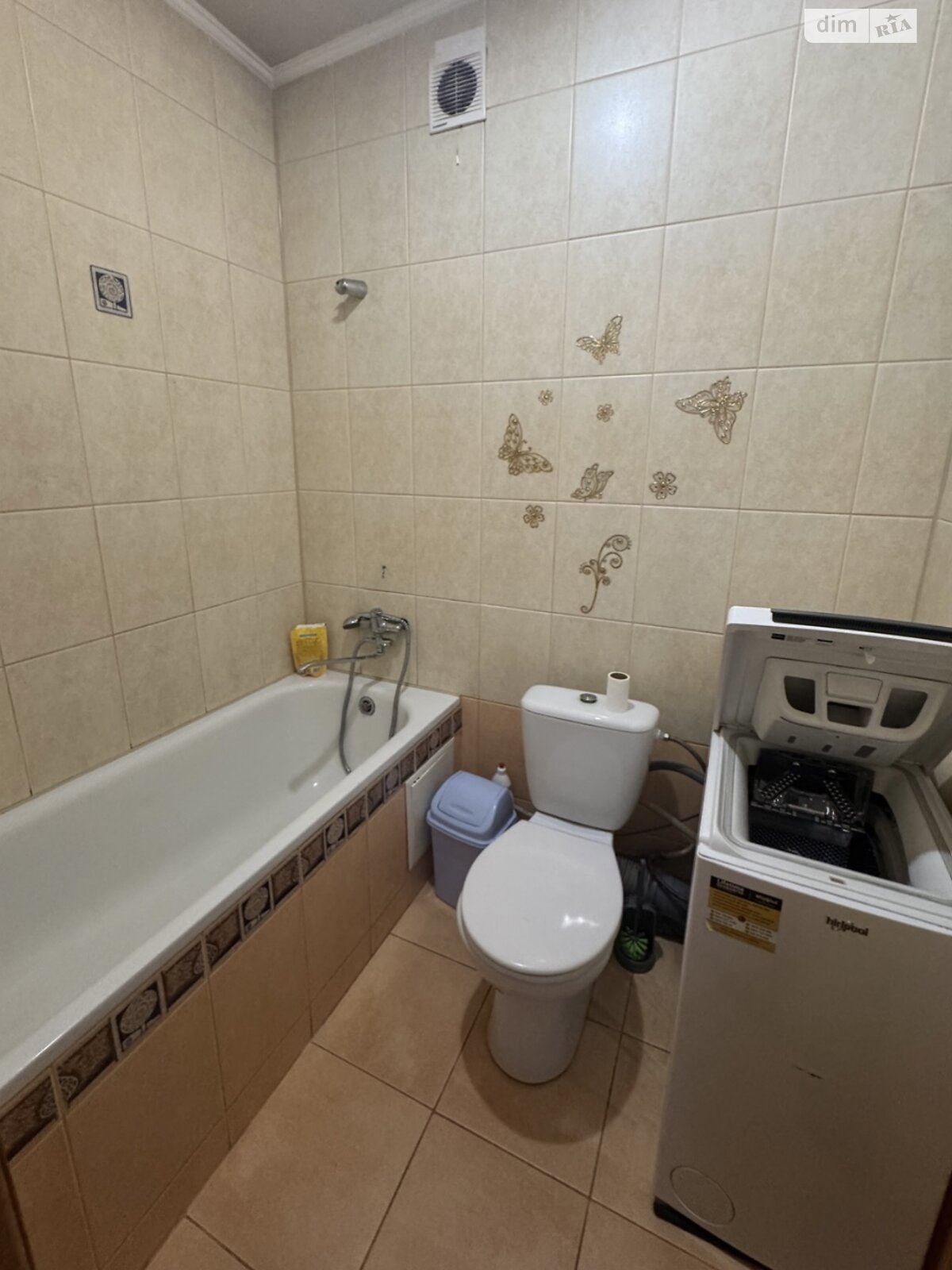 Продажа двухкомнатной квартиры в Ровно, на просп. Мира 18, район Центр фото 1 Продажа двухкомнатной квартиры в Ровно, на просп. Мира 18, район Центр фото 1