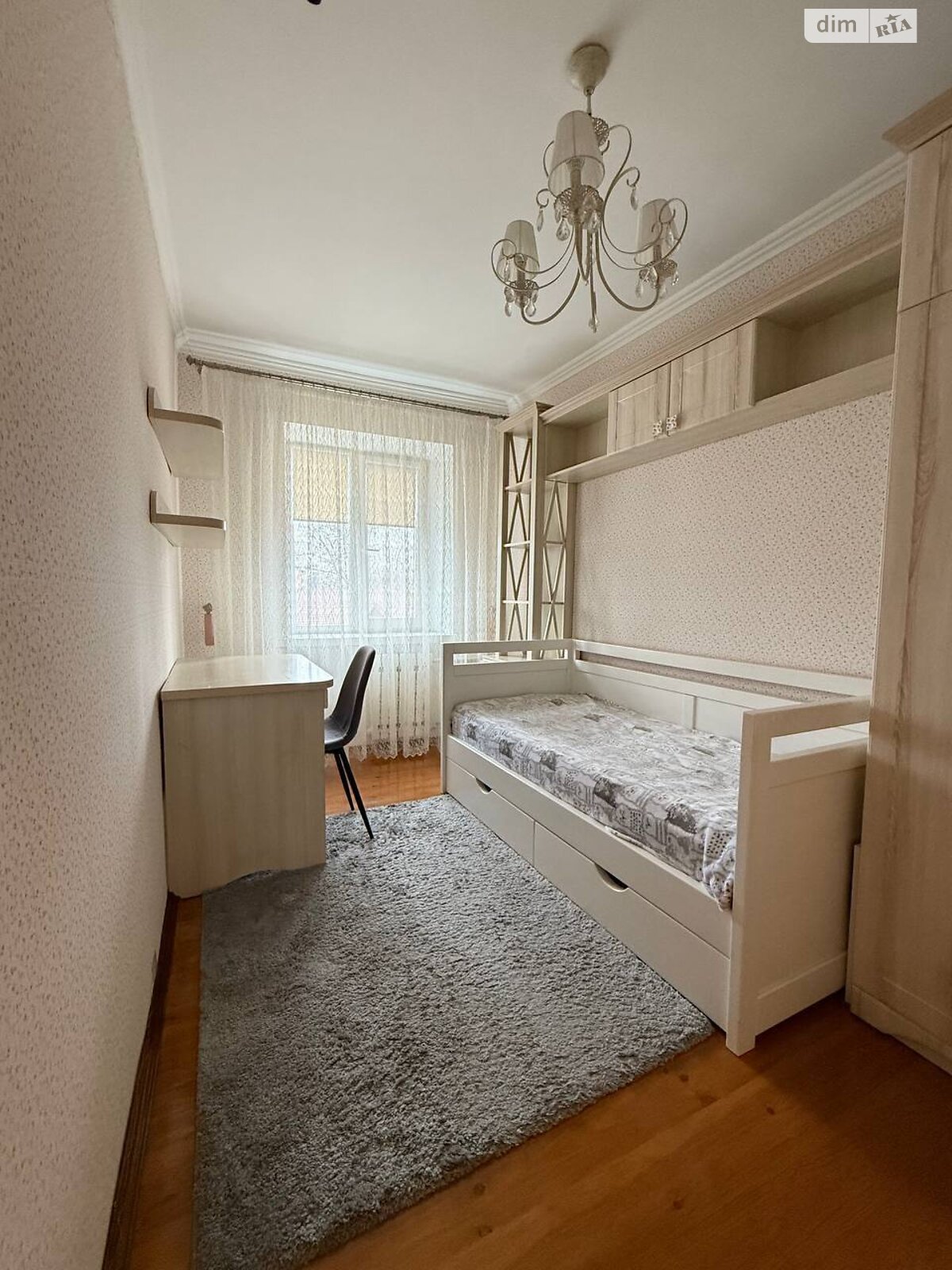 Продаж трикімнатної квартири в Рівному, на просп. Миру, район Центр фото 1 Продаж трикімнатної квартири в Рівному, на просп. Миру, район Центр фото 1