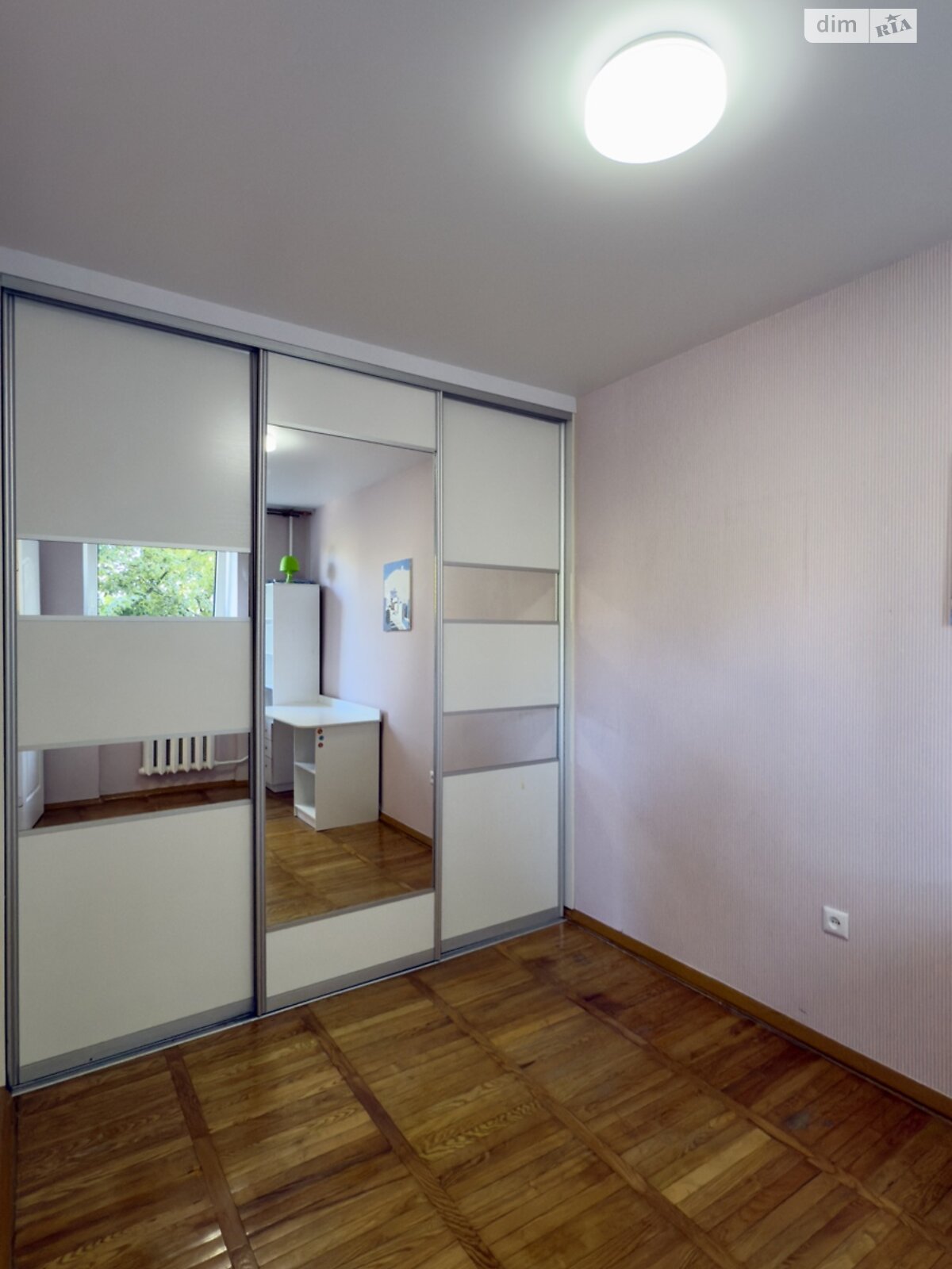 Продаж чотирикімнатної квартири в Рівному, на просп. Миру 17, район Центр фото 1 Продаж чотирикімнатної квартири в Рівному, на просп. Миру 17, район Центр фото 1