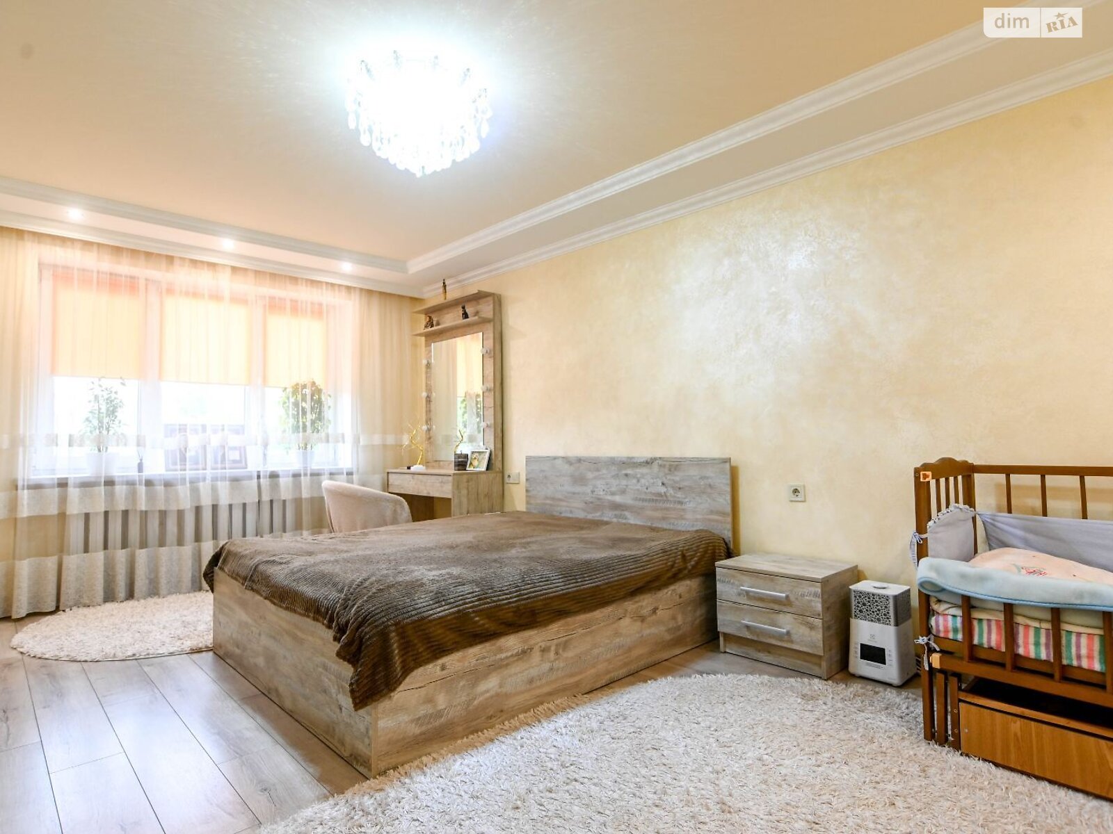 Продажа трехкомнатной квартиры в Ровно, на ул. Мицкевича, район Центр фото 1 Продажа трехкомнатной квартиры в Ровно, на ул. Мицкевича, район Центр фото 1