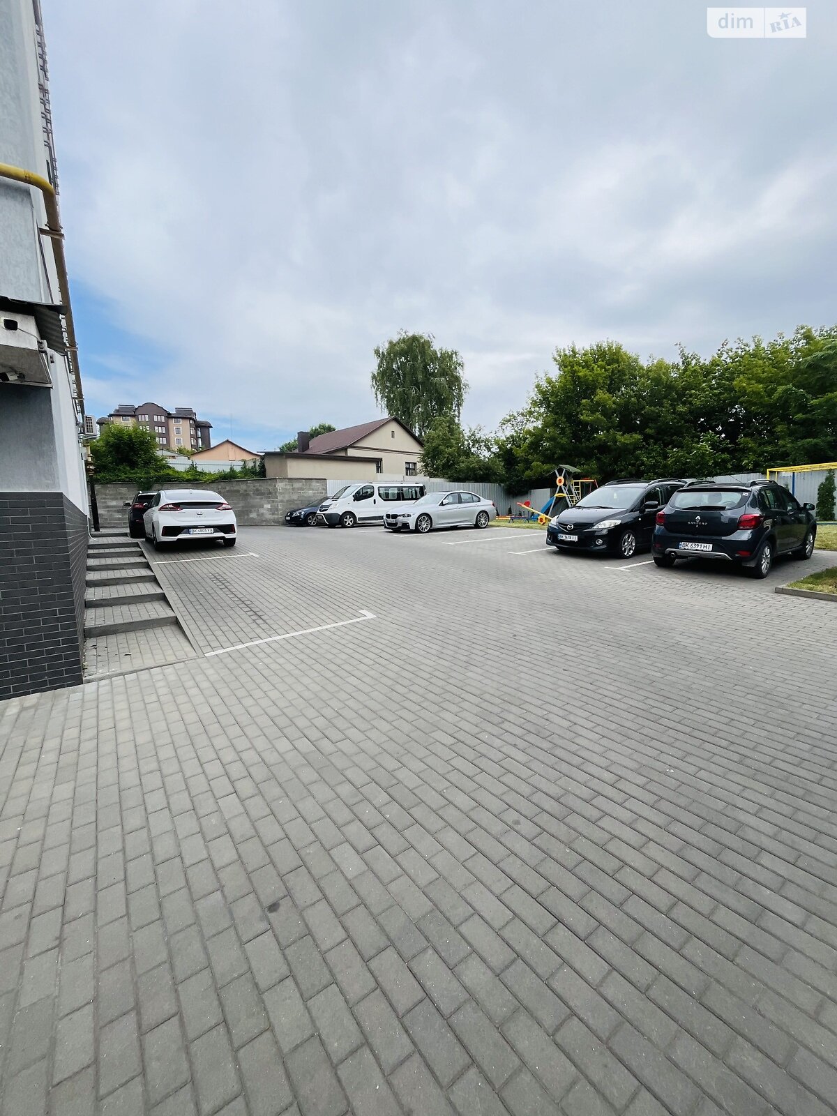 Продаж трикімнатної квартири в Рівному, на вул. Міцкевича 130, район Центр фото 1 Продаж трикімнатної квартири в Рівному, на вул. Міцкевича 130, район Центр фото 1