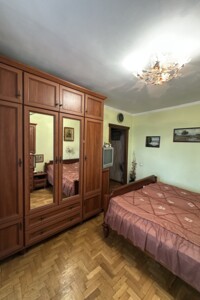 Продажа четырехкомнатной квартиры в Ровно, на ул. Небесной Сотни, район Центр фото 2