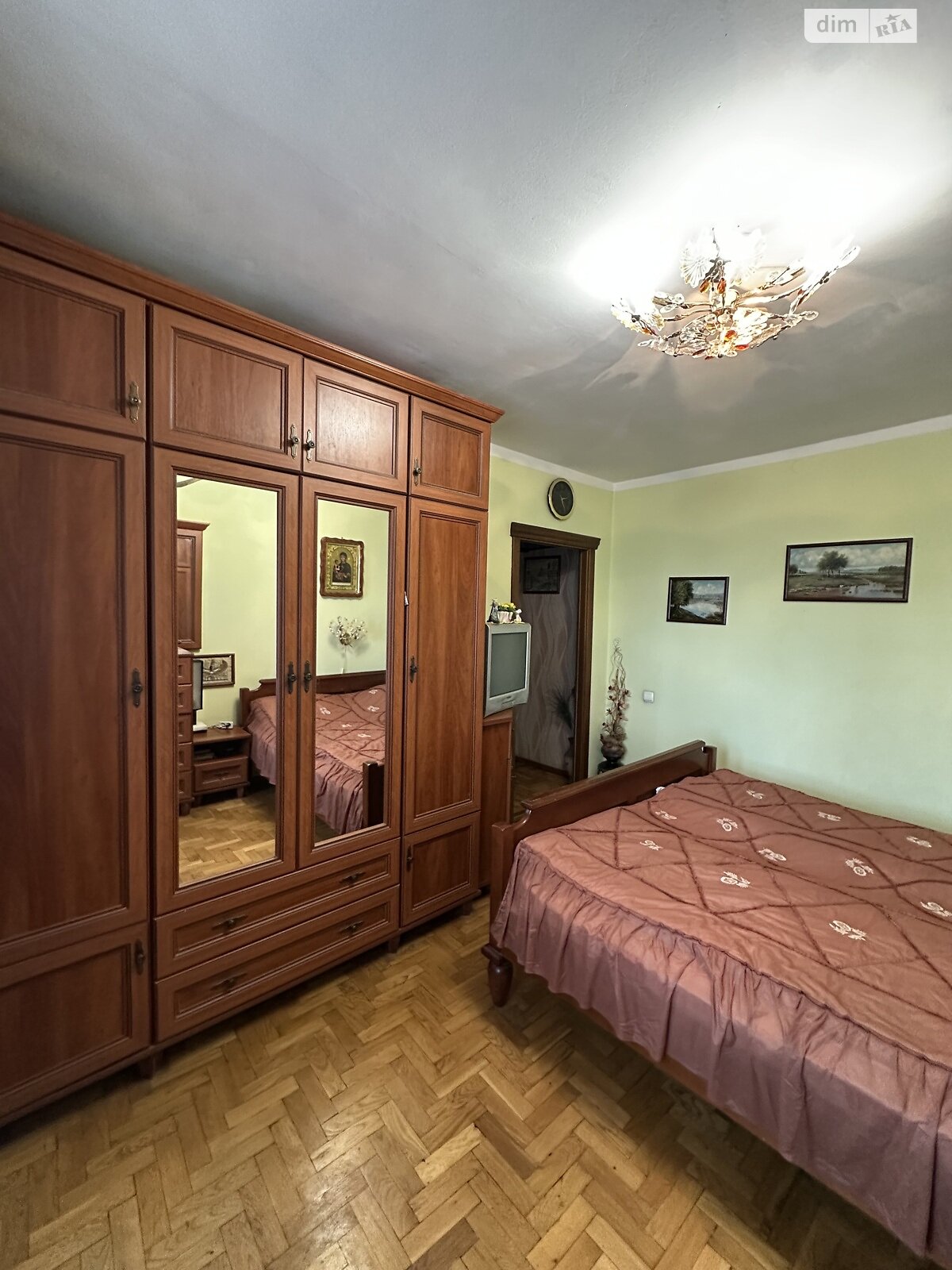 Продажа четырехкомнатной квартиры в Ровно, на ул. Небесной Сотни, район Центр фото 1 Продажа четырехкомнатной квартиры в Ровно, на ул. Небесной Сотни, район Центр фото 1