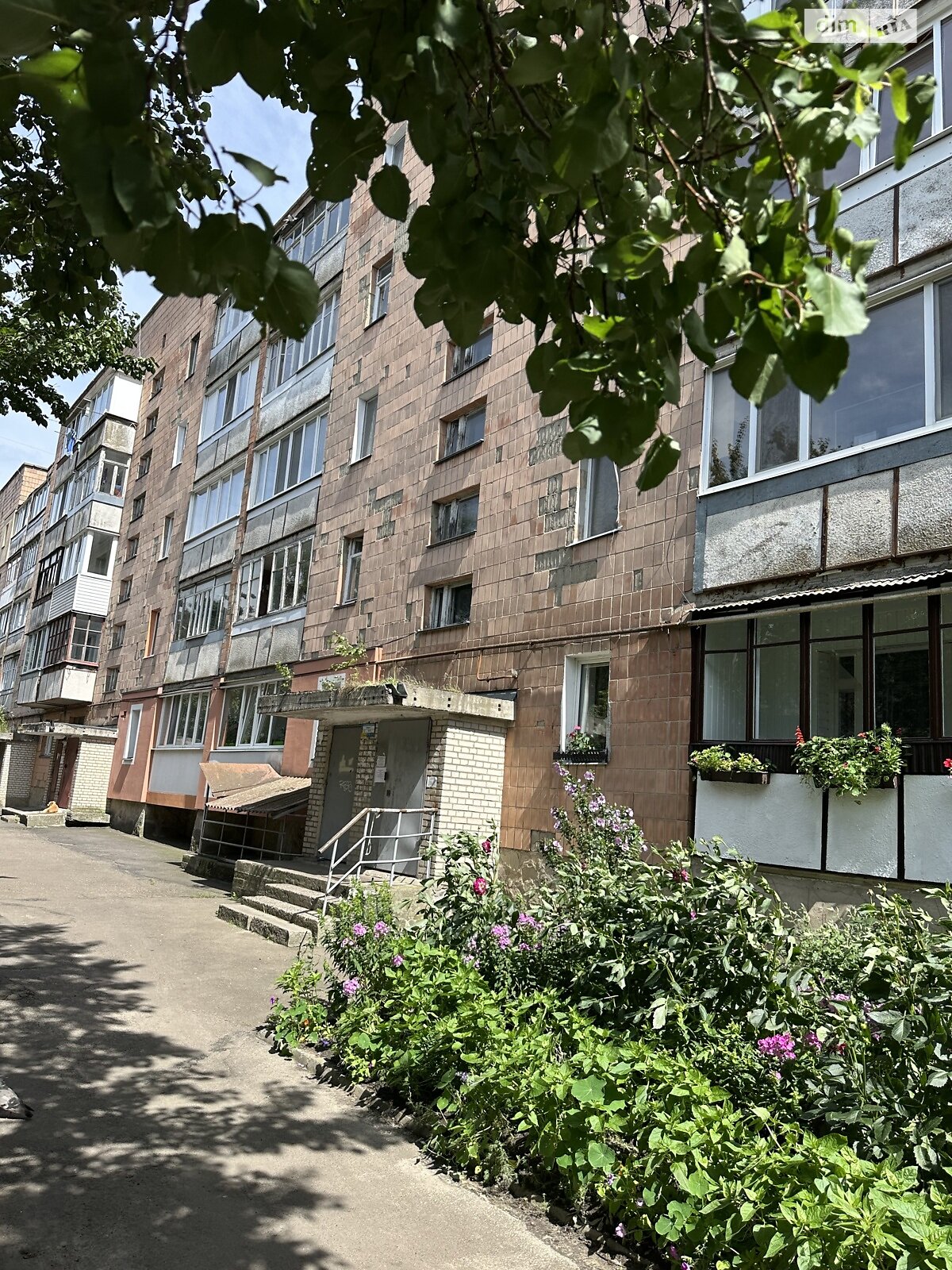 Продажа четырехкомнатной квартиры в Ровно, на ул. Небесной Сотни, район Центр фото 1 Продажа четырехкомнатной квартиры в Ровно, на ул. Небесной Сотни, район Центр фото 1