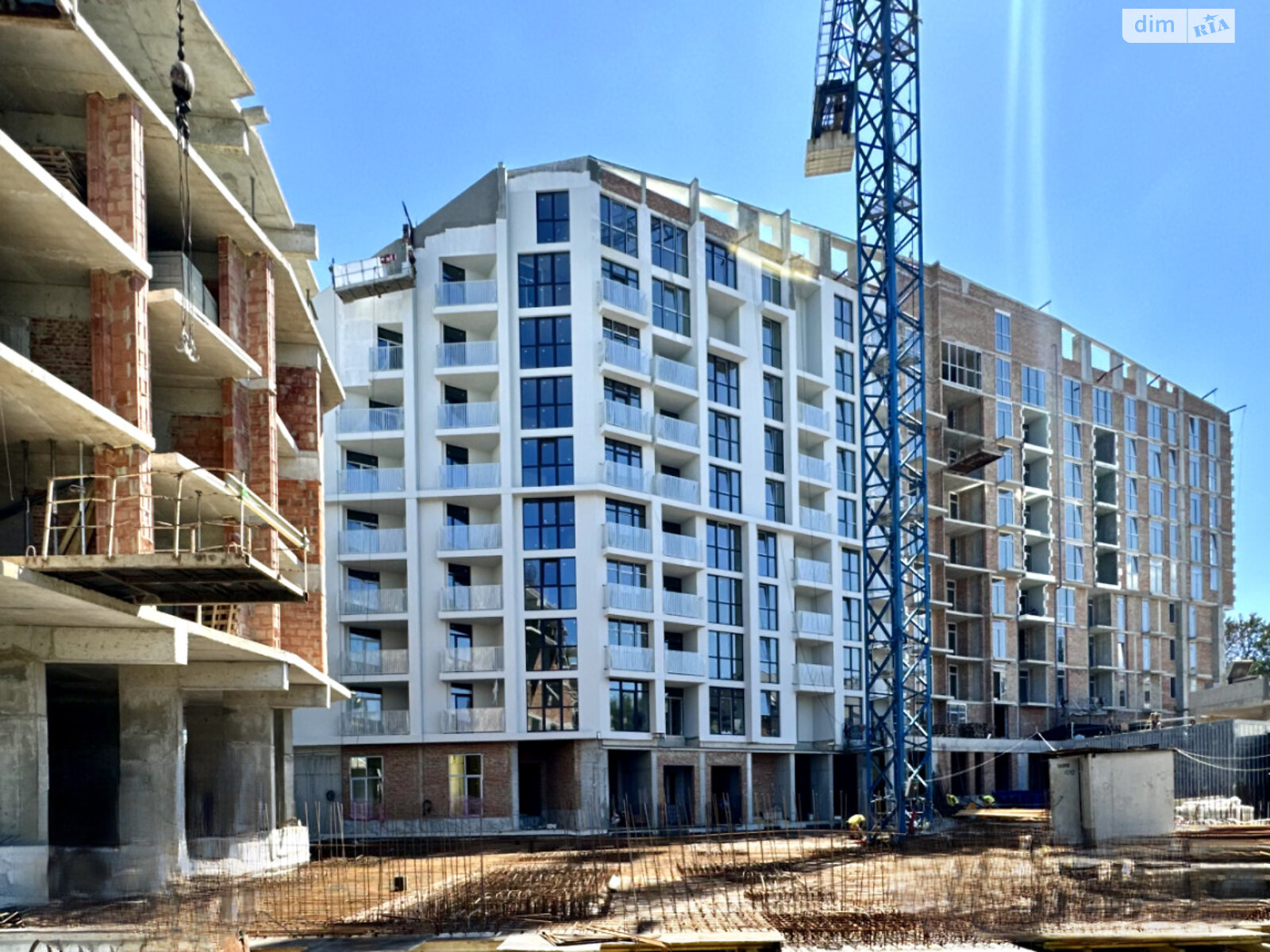 Продаж однокімнатної квартири в Рівному, на вул. Вишиванки 2, район Центр фото 1