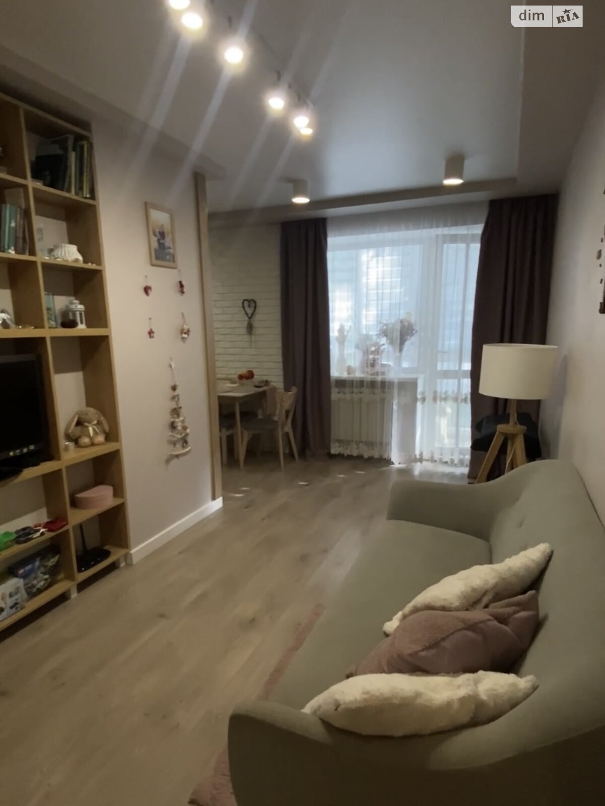 Продаж трикімнатної квартири в Рівному, на вул. Петлюри Симона 40, район Центр фото 1 Продаж трикімнатної квартири в Рівному, на вул. Петлюри Симона 40, район Центр фото 1