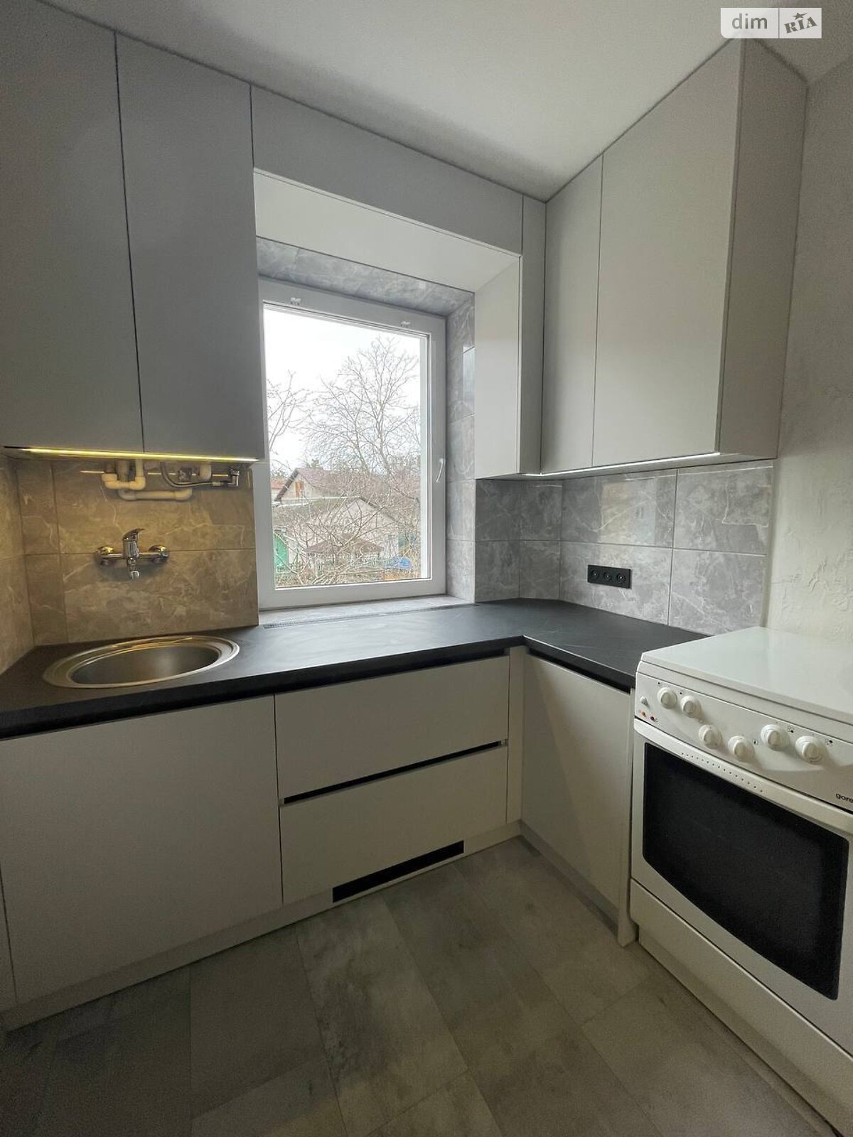 Продажа трехкомнатной квартиры в Ровно, на ул. Пластовая 18, район Центр фото 1 Продажа трехкомнатной квартиры в Ровно, на ул. Пластовая 18, район Центр фото 1