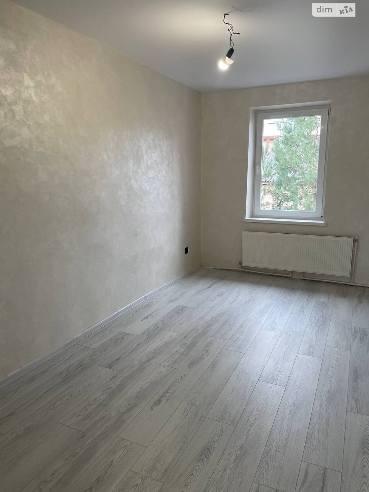 Продаж трикімнатної квартири в Рівному, на вул. Пластова 18, район Центр фото 1