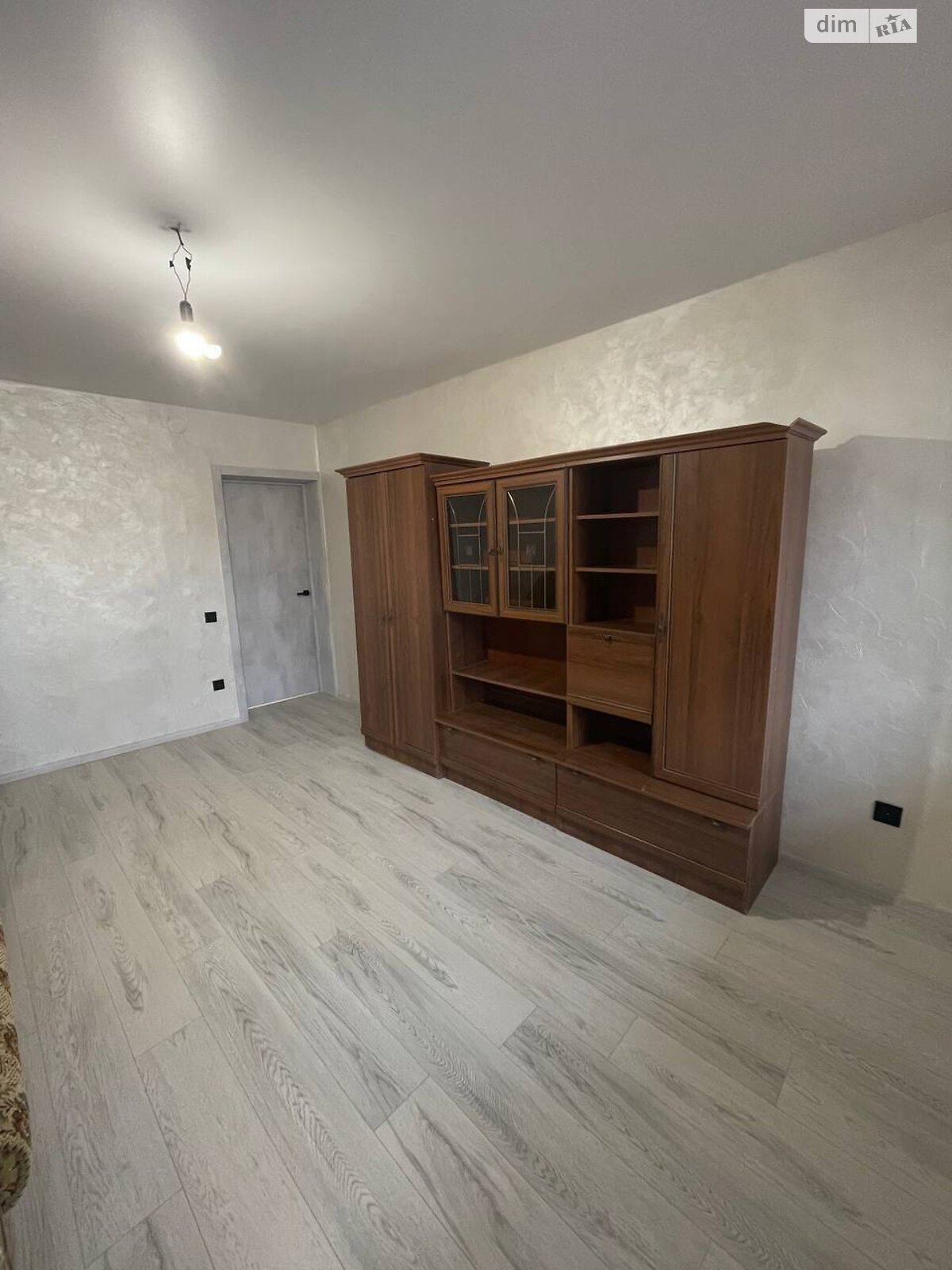 Продажа трехкомнатной квартиры в Ровно, на ул. Пластовая 18, район Центр фото 1 Продажа трехкомнатной квартиры в Ровно, на ул. Пластовая 18, район Центр фото 1