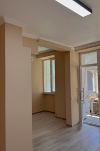 Продажа однокомнатной квартиры в Ровно, на ул. Школьная 31, район Центр фото 2