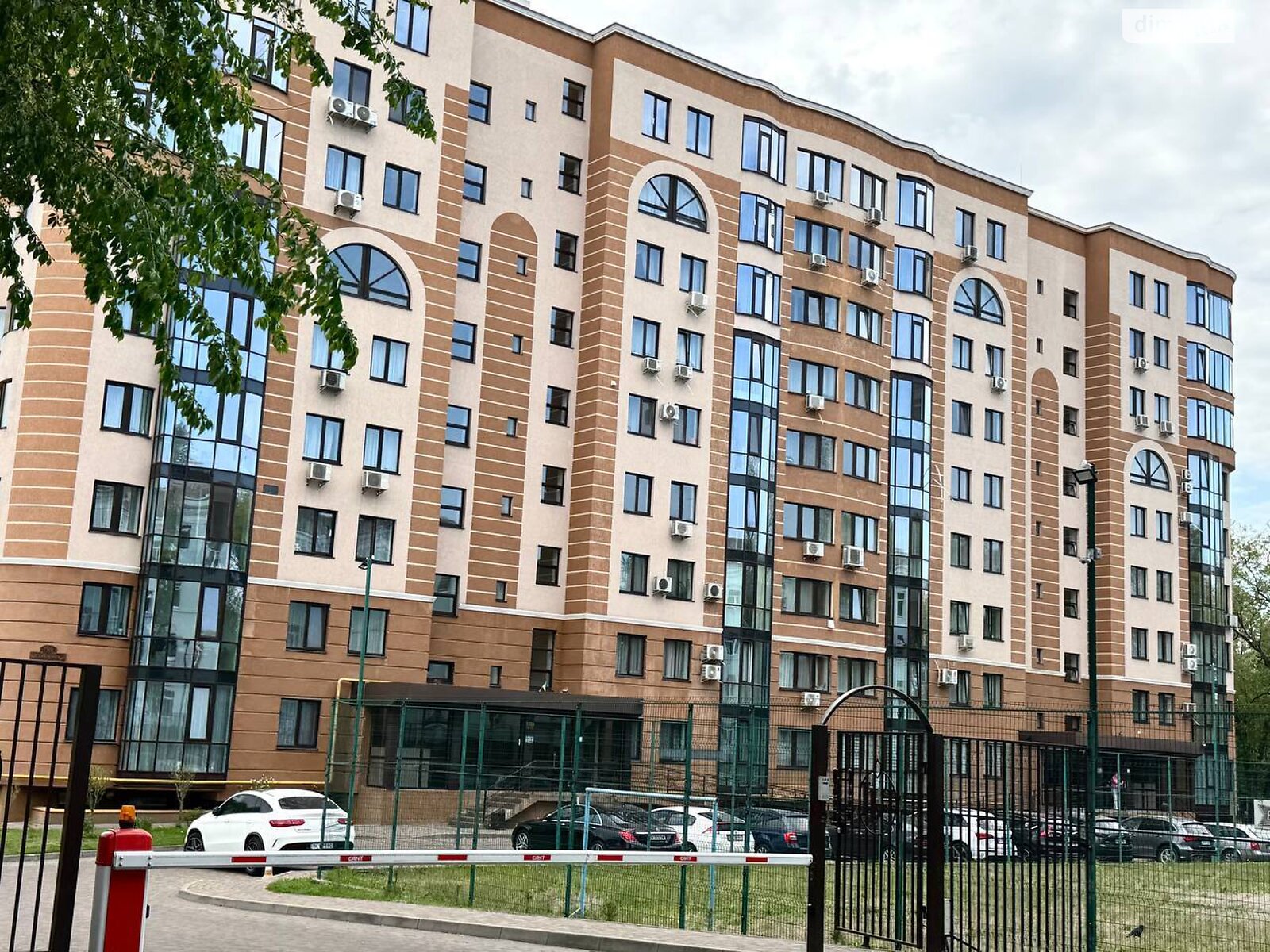 Продаж трикімнатної квартири в Рівному, на вул. Соборна 5А, район Центр фото 1 Продаж трикімнатної квартири в Рівному, на вул. Соборна 5А, район Центр фото 1