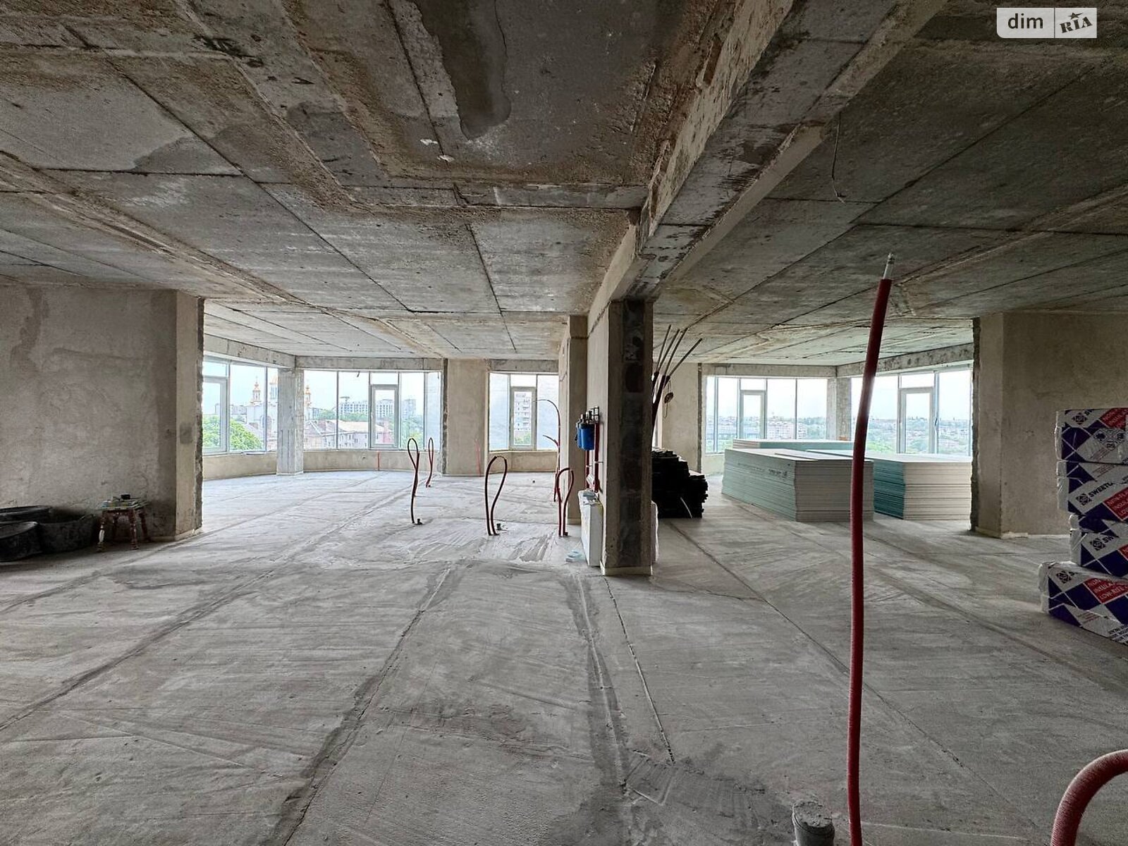 Продаж трикімнатної квартири в Рівному, на вул. Соборна 5А, район Центр фото 1 Продаж трикімнатної квартири в Рівному, на вул. Соборна 5А, район Центр фото 1