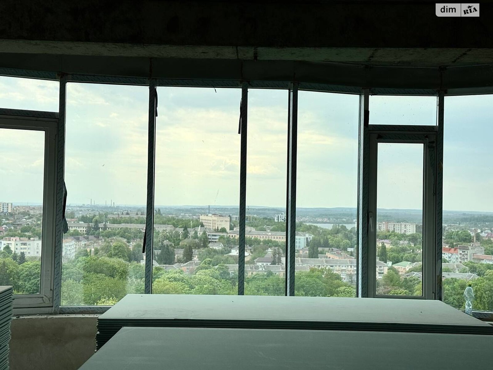 Продаж трикімнатної квартири в Рівному, на вул. Соборна 5А, район Центр фото 1 Продаж трикімнатної квартири в Рівному, на вул. Соборна 5А, район Центр фото 1