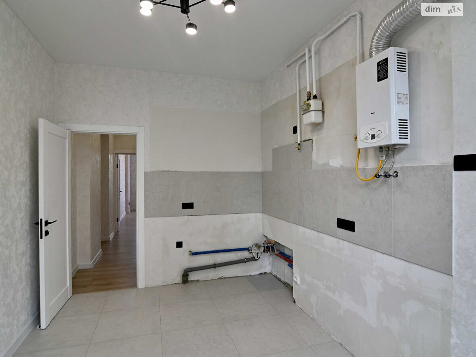 Продаж двокімнатної квартири в Рівному, на вул. Соборна 61, район Центр фото 1 Продаж двокімнатної квартири в Рівному, на вул. Соборна 61, район Центр фото 1