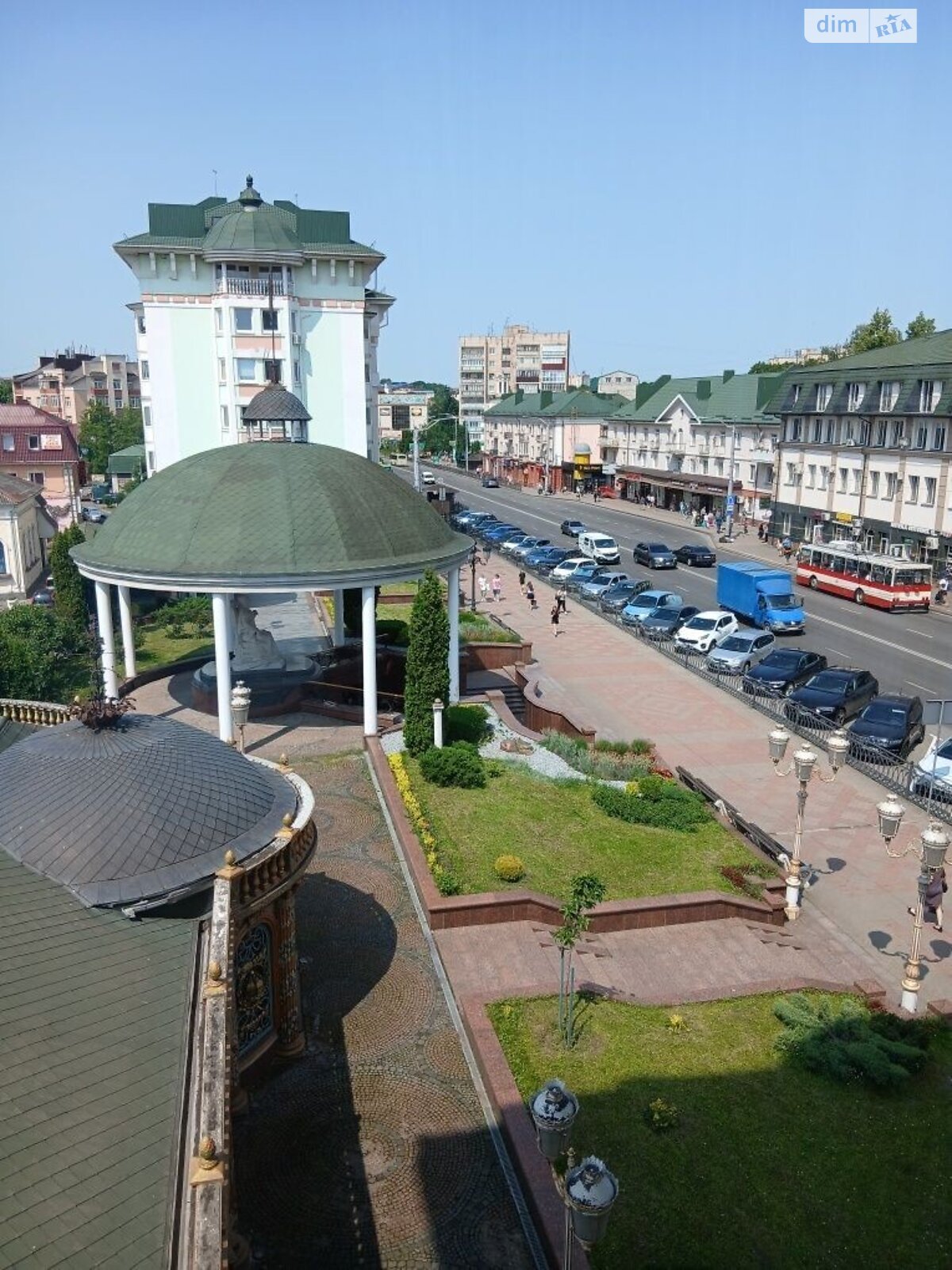 Продажа двухкомнатной квартиры в Ровно, на ул. Соборная, район Центр фото 1 Продажа двухкомнатной квартиры в Ровно, на ул. Соборная, район Центр фото 1