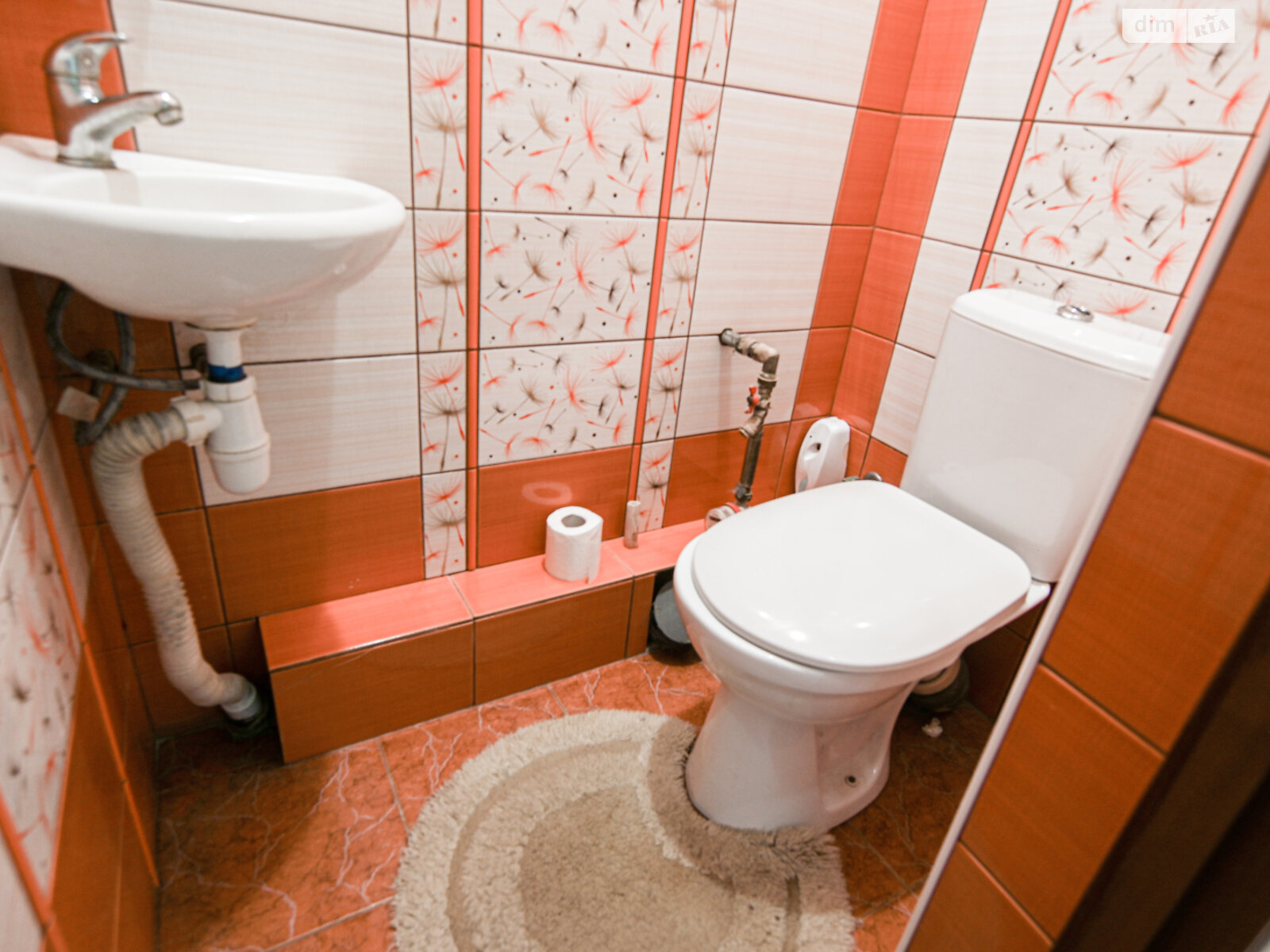 Продаж двокімнатної квартири в Рівному, на вул. Соборна 63, район Центр фото 1 Продаж двокімнатної квартири в Рівному, на вул. Соборна 63, район Центр фото 1