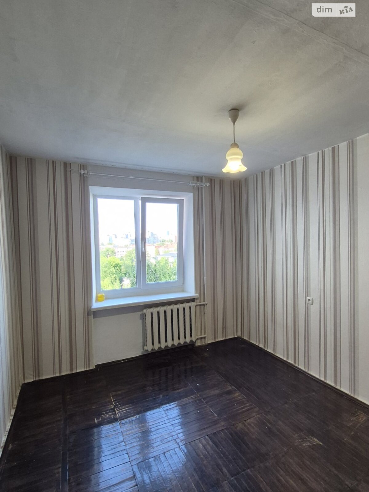 Продажа трехкомнатной квартиры в Ровно, на ул. Соборная 36, район Центр фото 1 Продажа трехкомнатной квартиры в Ровно, на ул. Соборная 36, район Центр фото 1