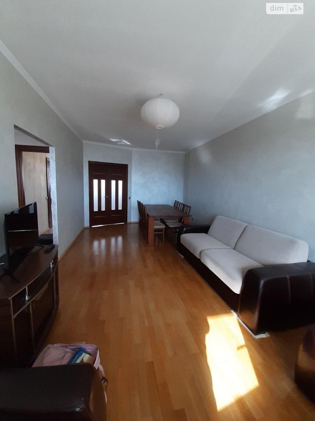 Продажа четырехкомнатной квартиры в Ровно, на ул. Соборная 63, район Центр фото 1 Продажа четырехкомнатной квартиры в Ровно, на ул. Соборная 63, район Центр фото 1