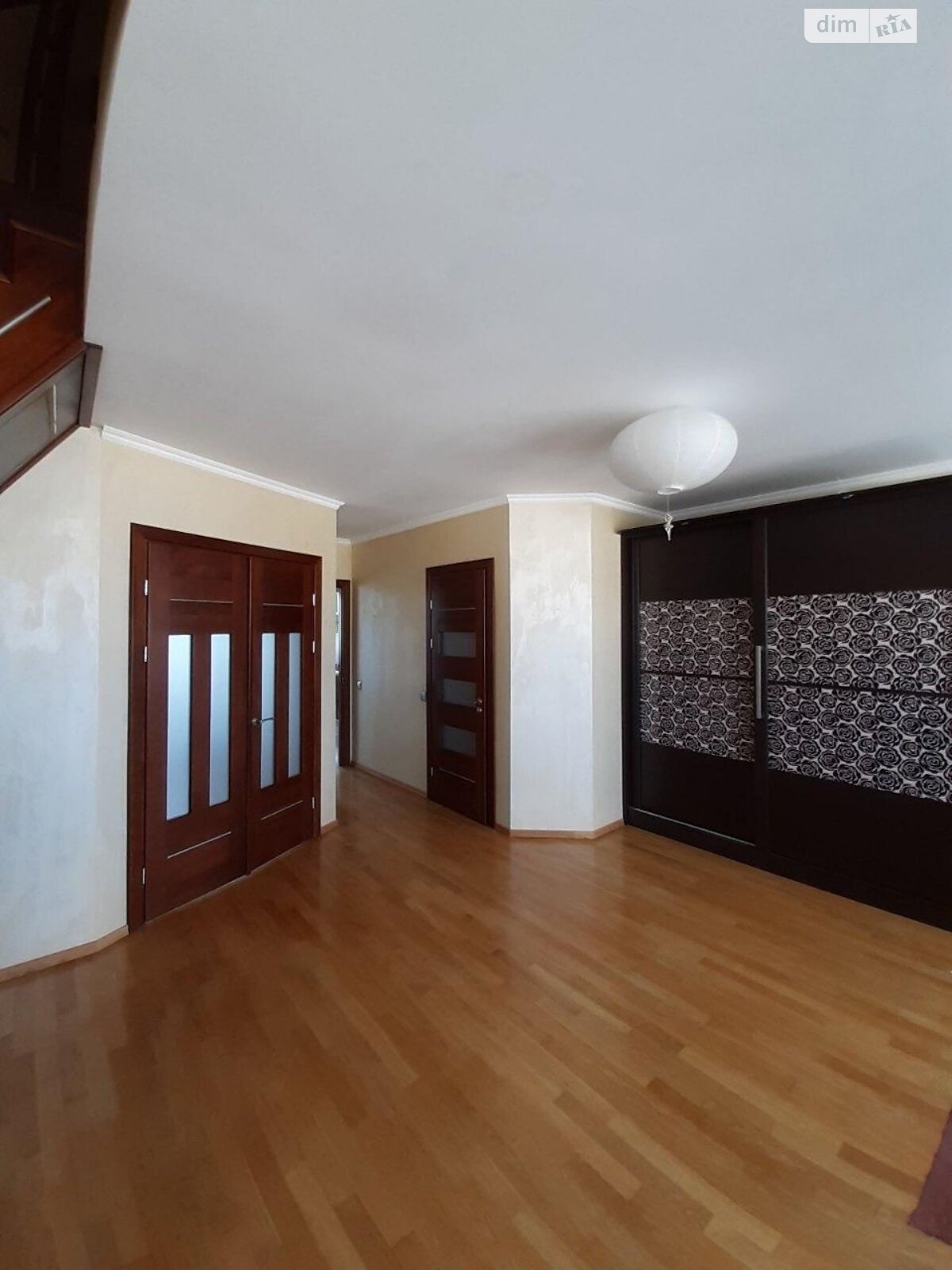 Продажа четырехкомнатной квартиры в Ровно, на ул. Соборная 63, район Центр фото 1 Продажа четырехкомнатной квартиры в Ровно, на ул. Соборная 63, район Центр фото 1