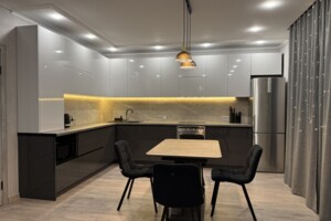 Продажа двухкомнатной квартиры в Ровно, на ул. Соборная 16, район Центр фото 2 Продажа двухкомнатной квартиры в Ровно, на ул. Соборная 16, район Центр фото 2