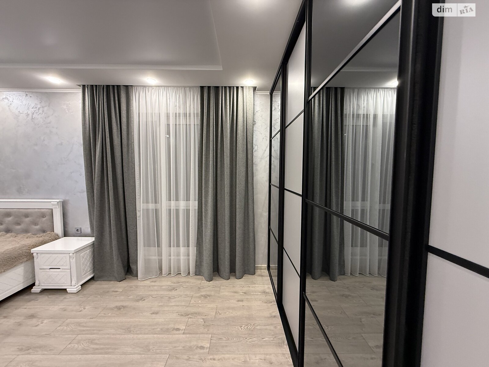 Продажа однокомнатной квартиры в Ровно, на ул. Соборная 16, кв. 9, район Центр фото 1