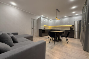 Продажа однокомнатной квартиры в Ровно, на ул. Соборная 16, район Центр фото 2