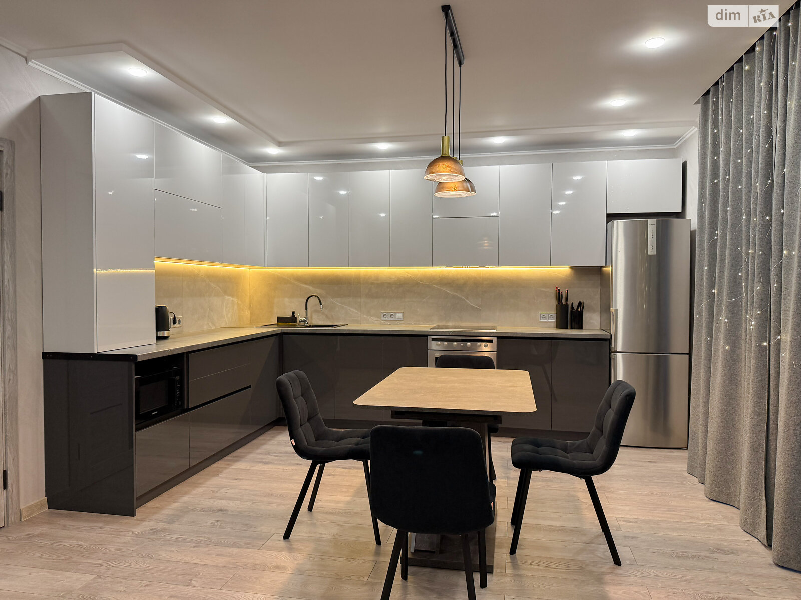 Продажа однокомнатной квартиры в Ровно, на ул. Соборная 16, район Центр фото 1