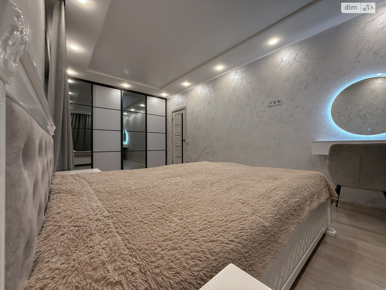 Продажа однокомнатной квартиры в Ровно, на ул. Соборная 16, район Центр фото 1