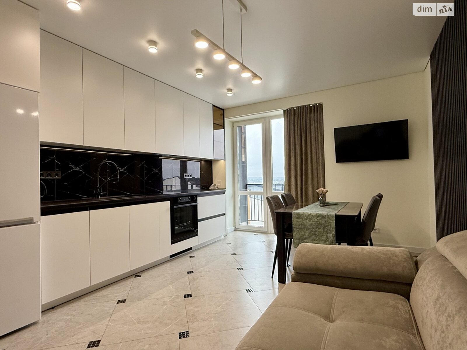 Продажа однокомнатной квартиры в Ровно, на ул. Соловьиная 19, кв. 22, район Центр фото 1