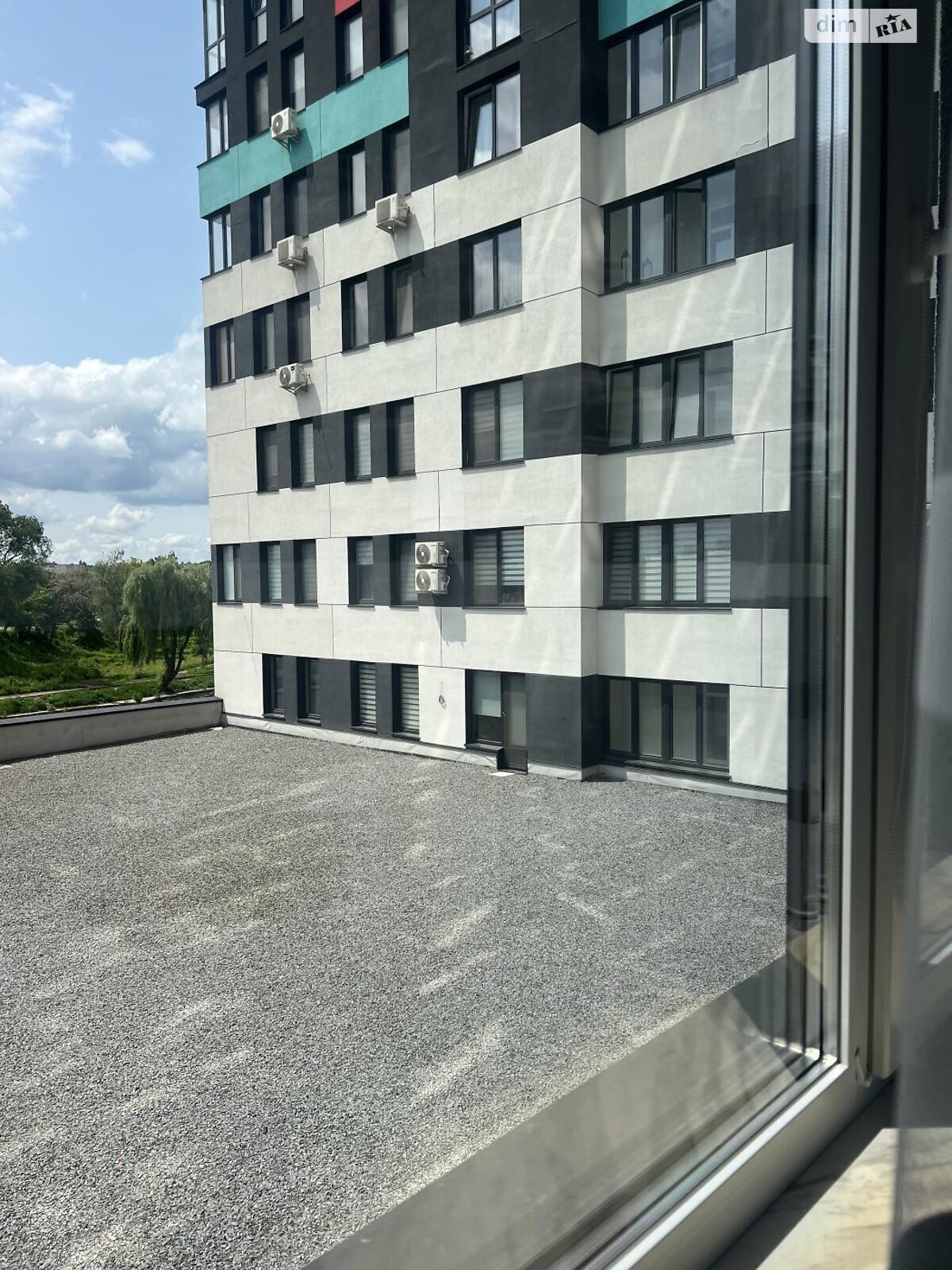 Продаж однокімнатної квартири в Рівному, на вул. Степана Бандери, район Центр фото 1 Продаж однокімнатної квартири в Рівному, на вул. Степана Бандери, район Центр фото 1