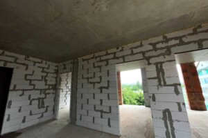 Продаж трикімнатної квартири в Рівному, на вул. Степана Бандери, район Центр фото 2