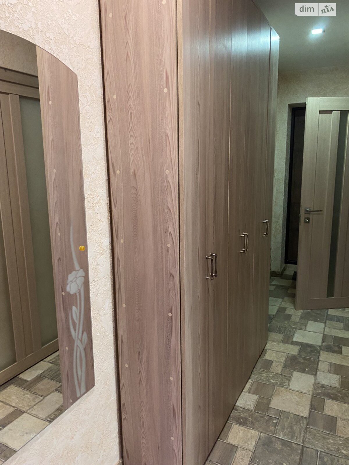 Продажа трехкомнатной квартиры в Ровно, на ул. Степана Бандеры, район Центр фото 1 Продажа трехкомнатной квартиры в Ровно, на ул. Степана Бандеры, район Центр фото 1