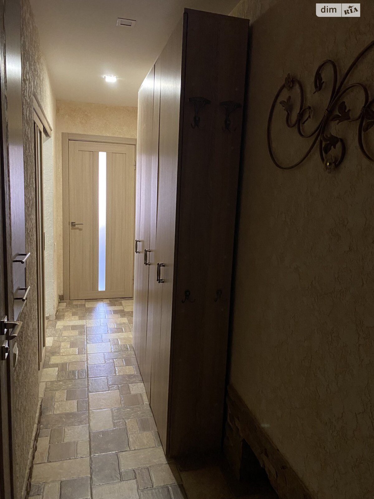 Продажа трехкомнатной квартиры в Ровно, на ул. Степана Бандеры, район Центр фото 1 Продажа трехкомнатной квартиры в Ровно, на ул. Степана Бандеры, район Центр фото 1