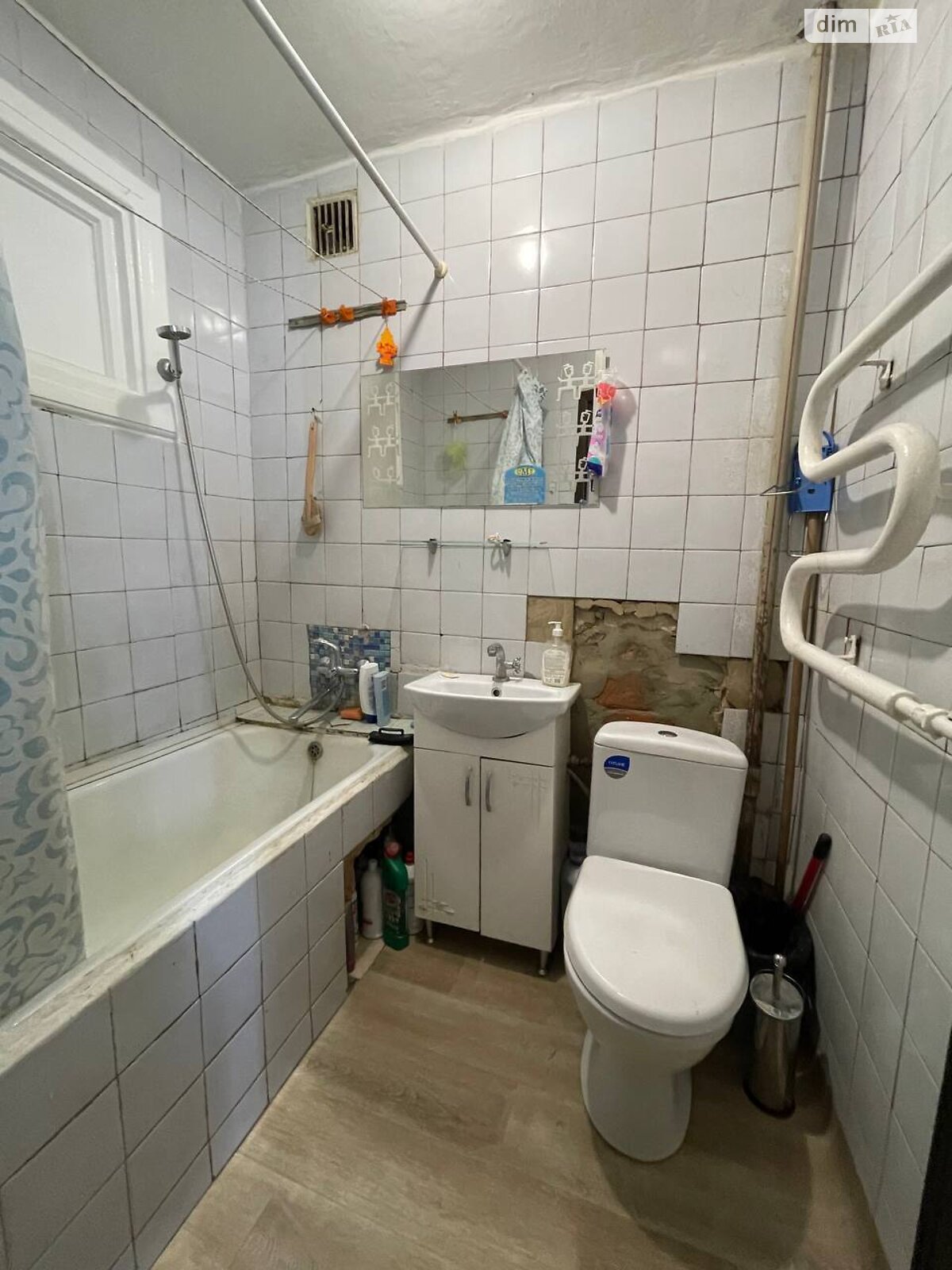 Продаж двокімнатної квартири в Рівному, на вул. Степана Бандери 42, район Центр фото 1