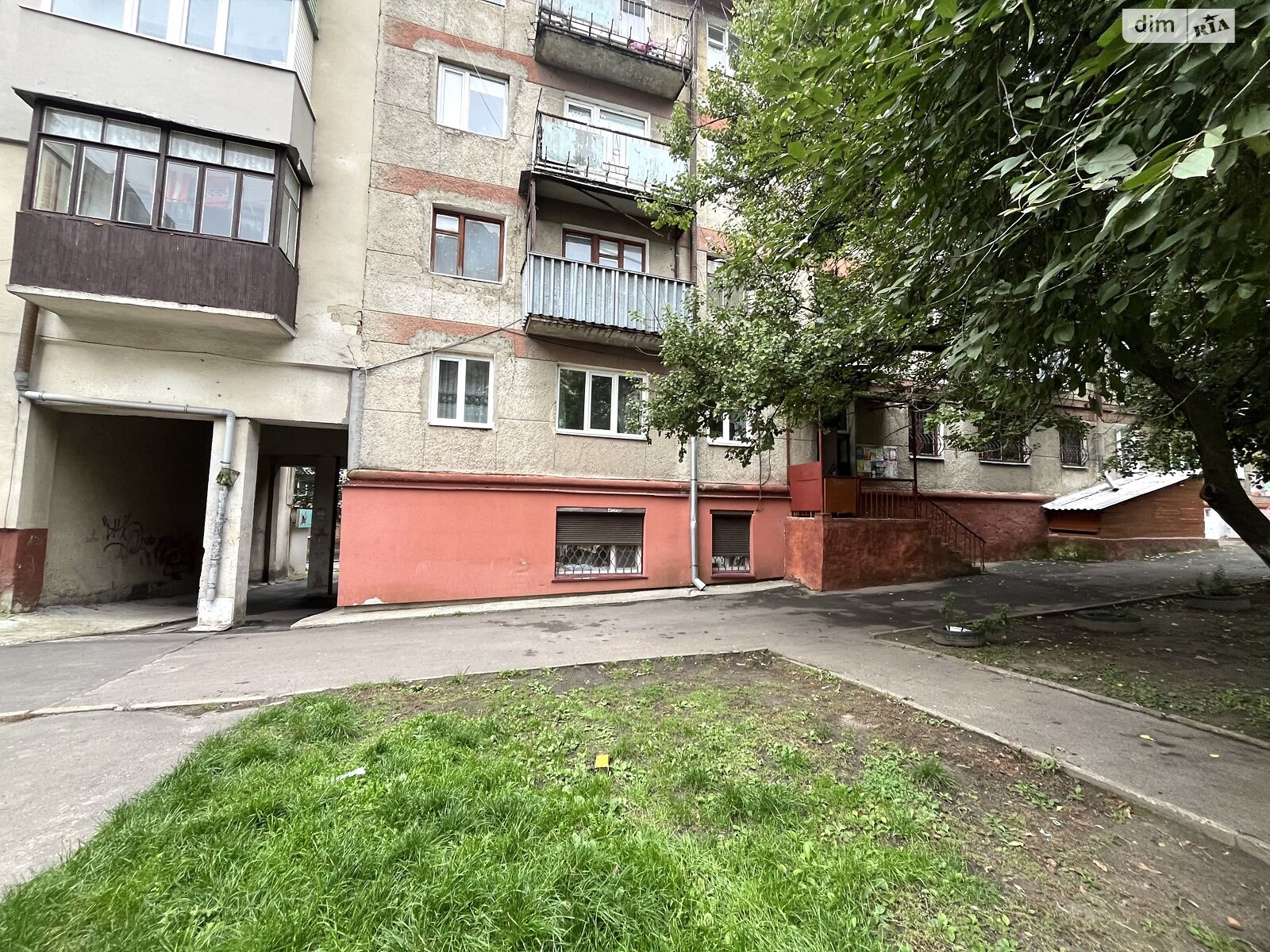 Продаж двокімнатної квартири в Рівному, на вул. Степана Бандери 46, район Центр фото 1 Продаж двокімнатної квартири в Рівному, на вул. Степана Бандери 46, район Центр фото 1