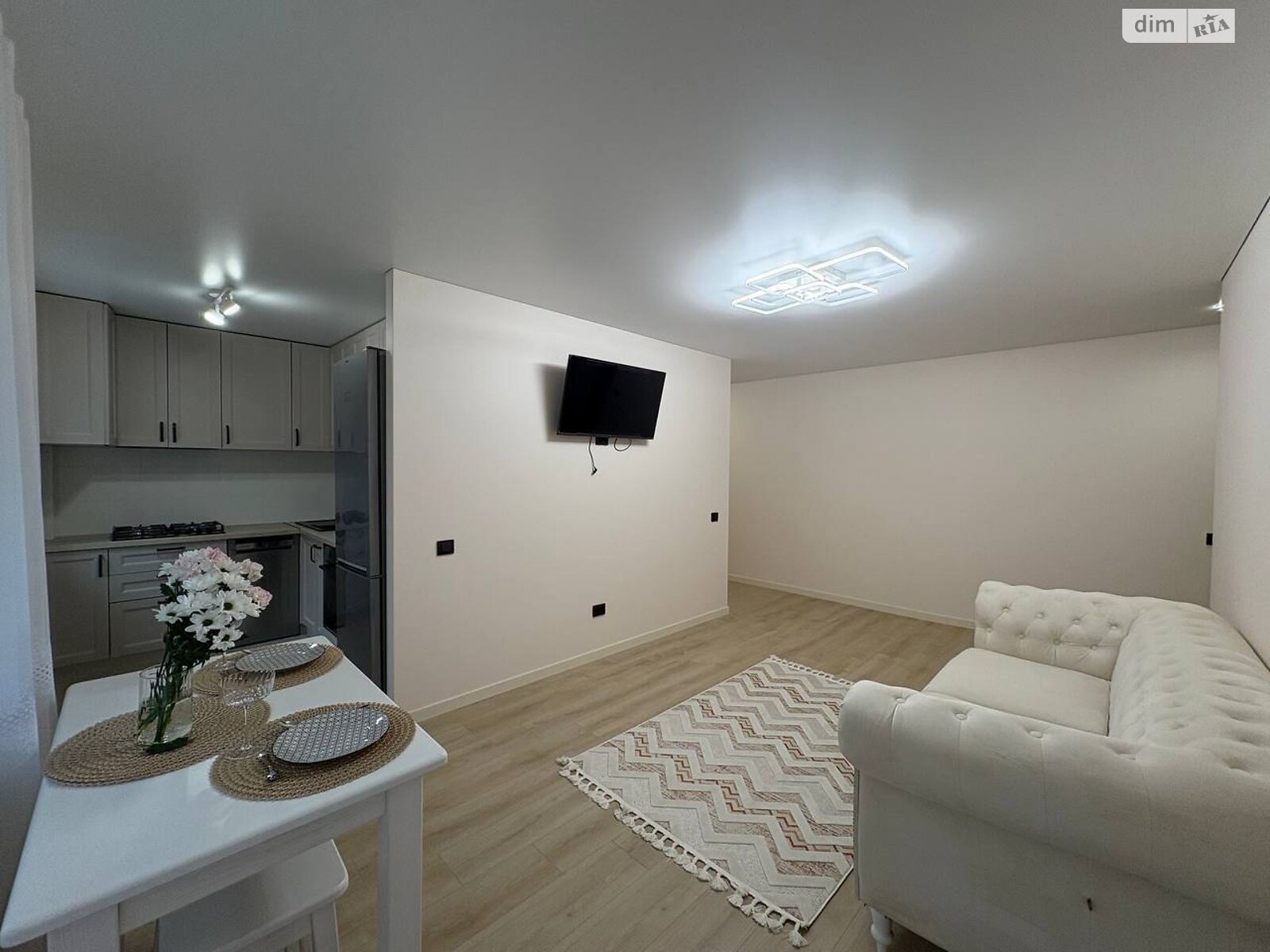 Продаж трикімнатної квартири в Рівному, на вул. Степана Бандери 55, район Центр фото 1 Продаж трикімнатної квартири в Рівному, на вул. Степана Бандери 55, район Центр фото 1