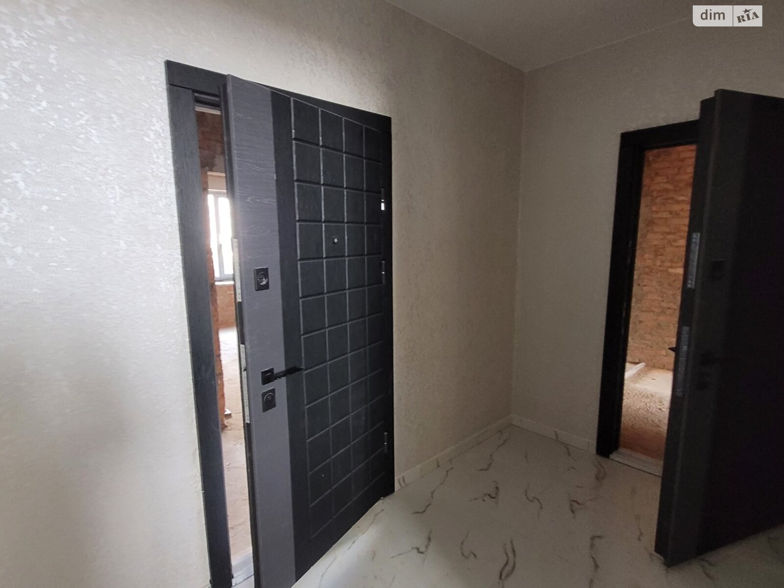 Продаж однокімнатної квартири в Рівному, на мас. Веснянковий 10, район Центр фото 1 Продаж однокімнатної квартири в Рівному, на мас. Веснянковий 10, район Центр фото 1