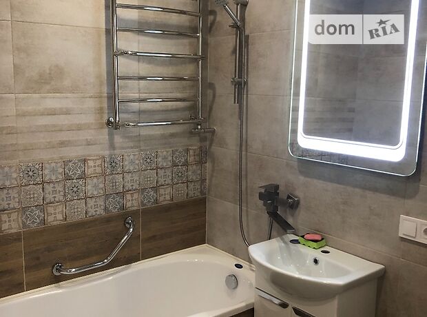 Продажа двухкомнатной квартиры в Ровно, на Ст Бандери район Центр фото 1 Продажа двухкомнатной квартиры в Ровно, на Ст Бандери район Центр фото 1