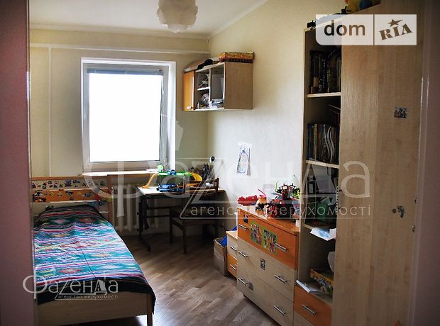 Продажа квартиры, 3 ком., Ровно, р‑н. Центр Продажа квартиры, 3 ком., Ровно, р‑н. Центр