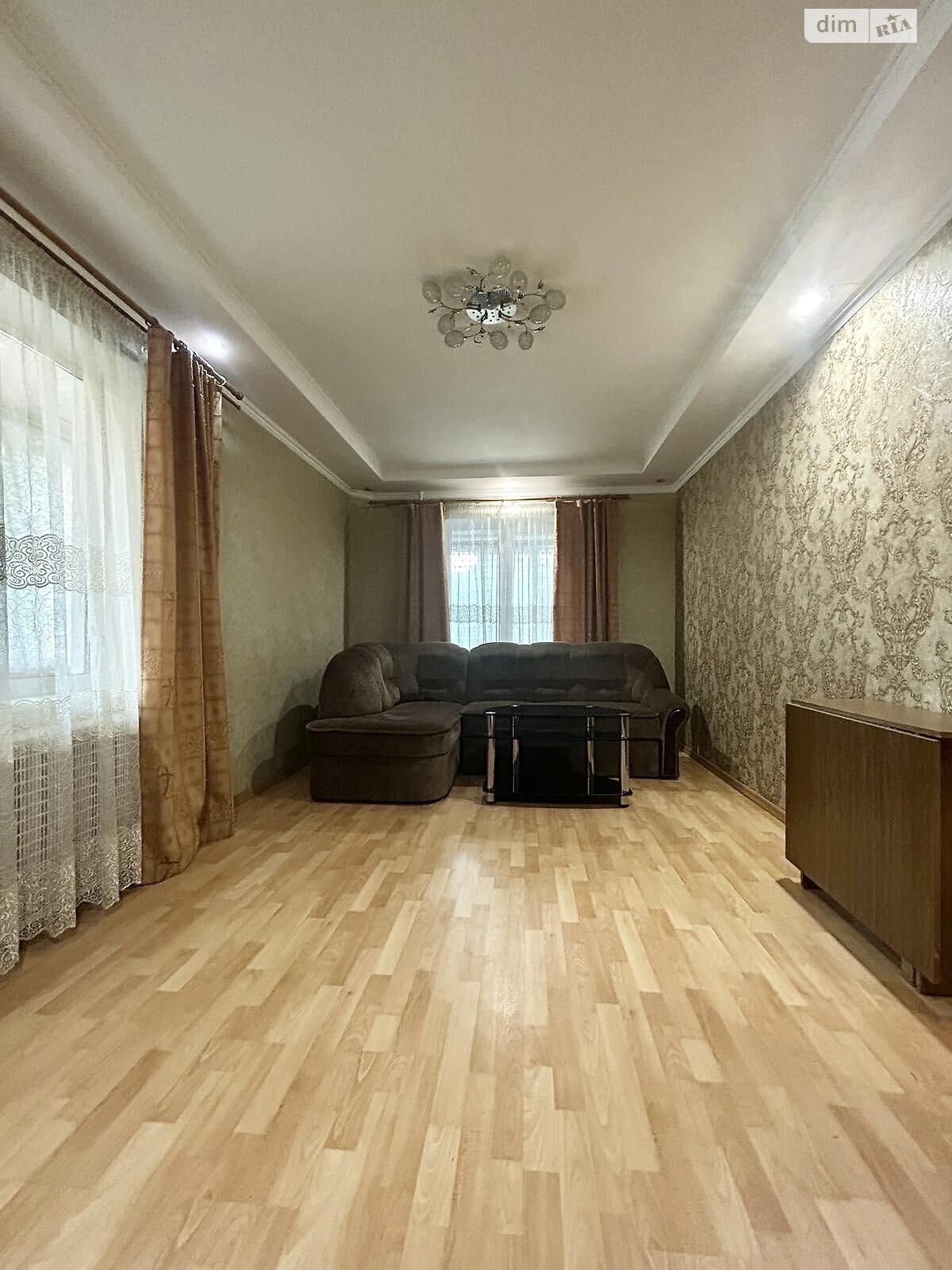 Продаж двокімнатної квартири в Рівному, на вул. Вербова 38, фото 1 Продаж двокімнатної квартири в Рівному, на вул. Вербова 38, фото 1