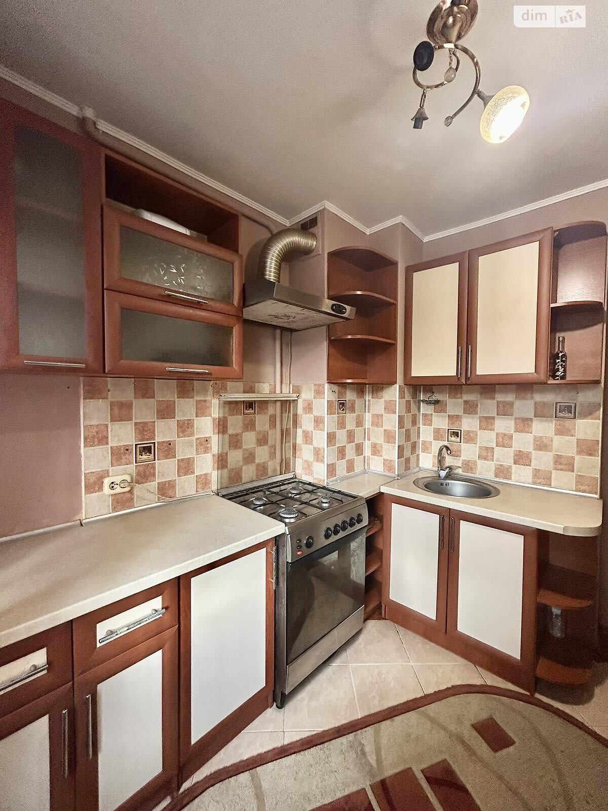 Продаж двокімнатної квартири в Рівному, на вул. Вербова 38, фото 1 Продаж двокімнатної квартири в Рівному, на вул. Вербова 38, фото 1