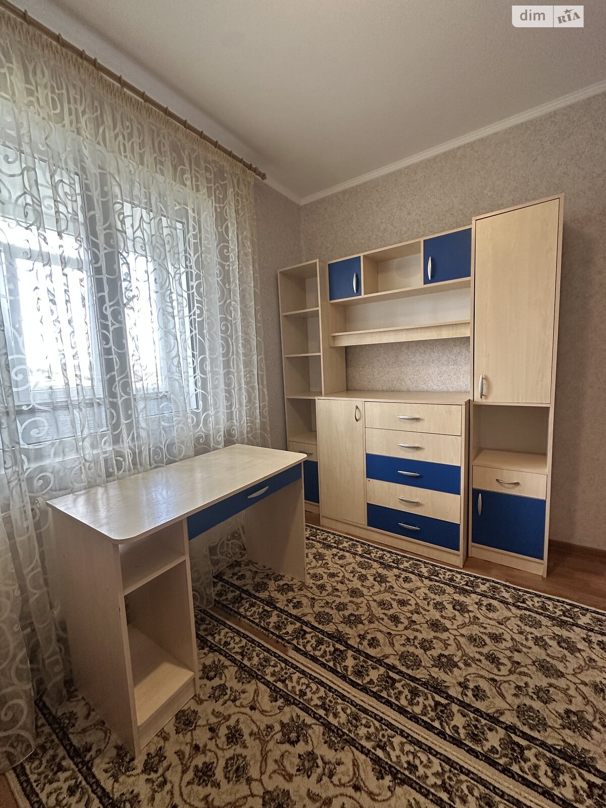 Продажа трехкомнатной квартиры в Ровно, на ул. Вербова, фото 1 Продажа трехкомнатной квартиры в Ровно, на ул. Вербова, фото 1