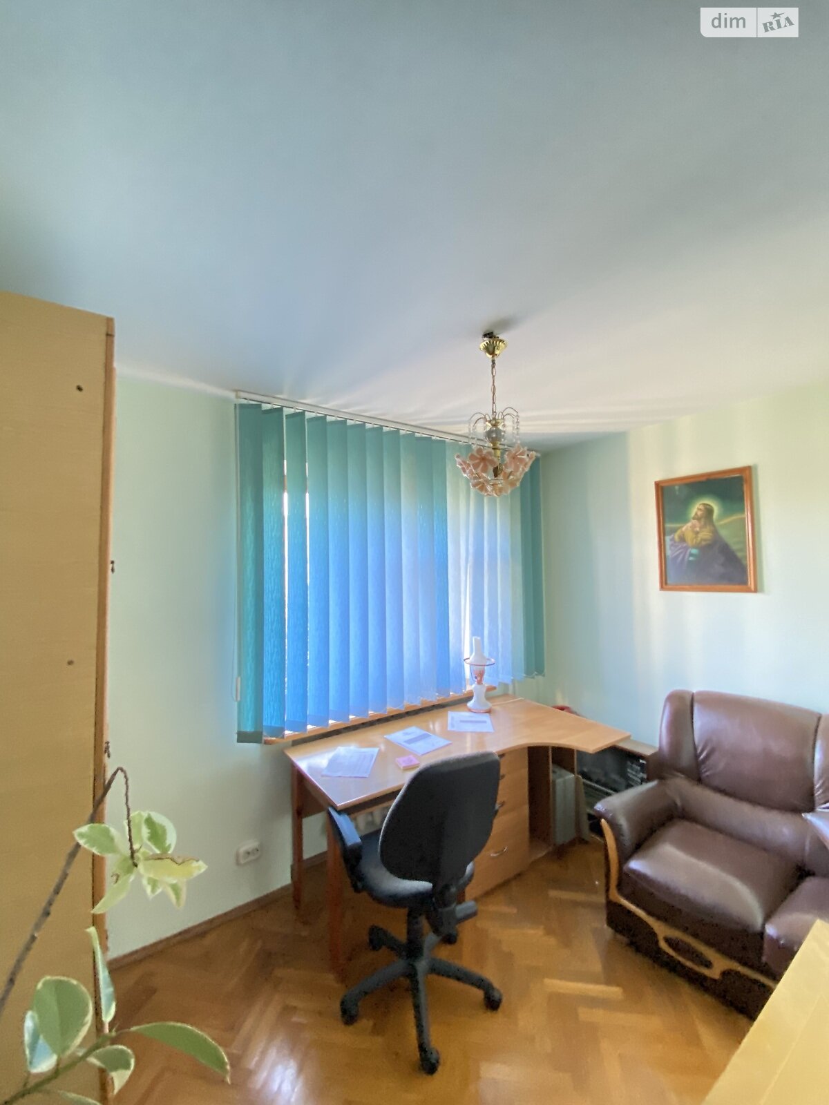 Продаж чотирикімнатної квартири в Рівному, на вул. Володимира Стельмаха 4, фото 1 Продаж чотирикімнатної квартири в Рівному, на вул. Володимира Стельмаха 4, фото 1