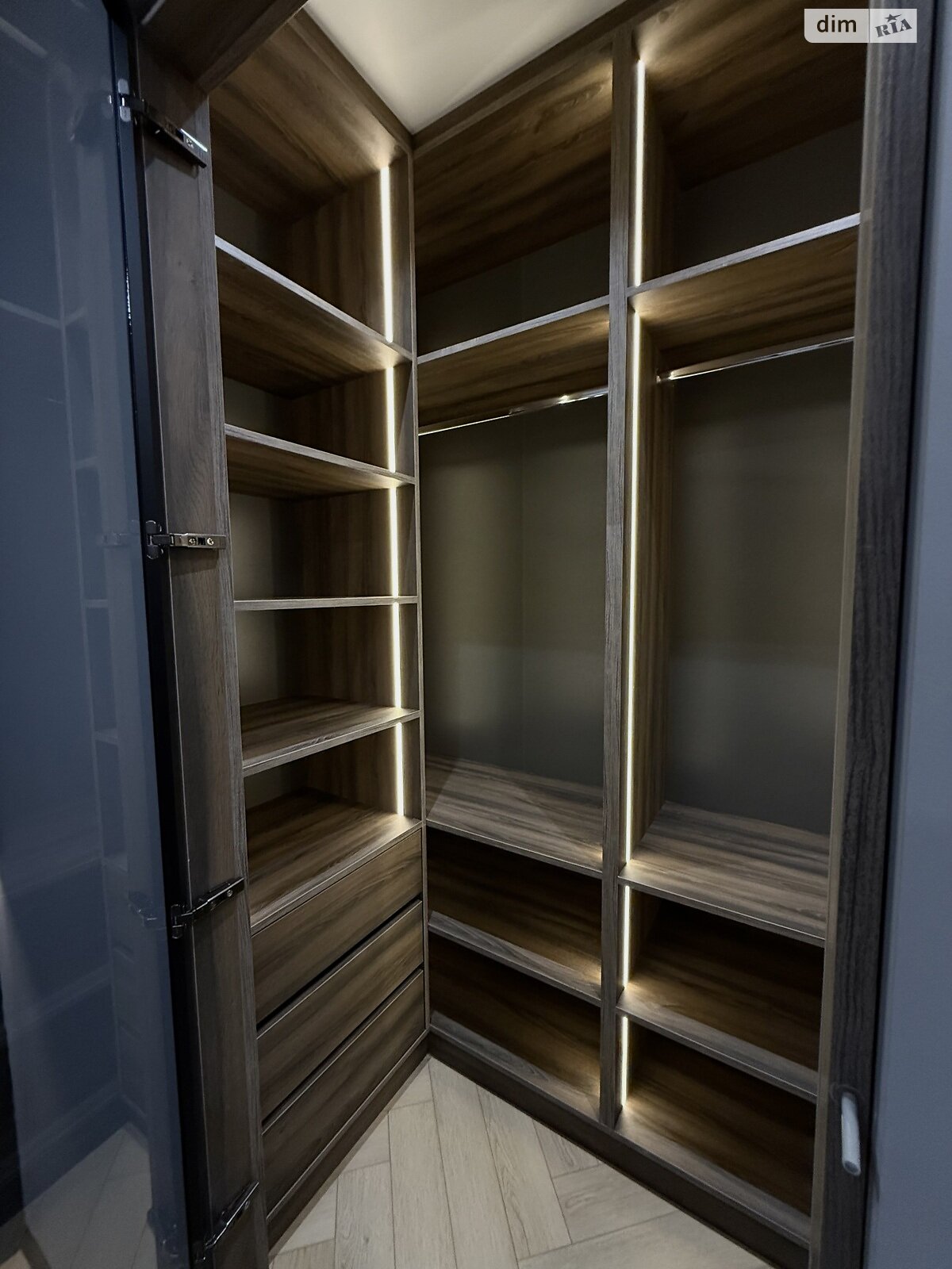 Продажа трехкомнатной квартиры в Ровно, на ул. Черновола Вячеслава 91Ф, район Южный фото 1 Продажа трехкомнатной квартиры в Ровно, на ул. Черновола Вячеслава 91Ф, район Южный фото 1